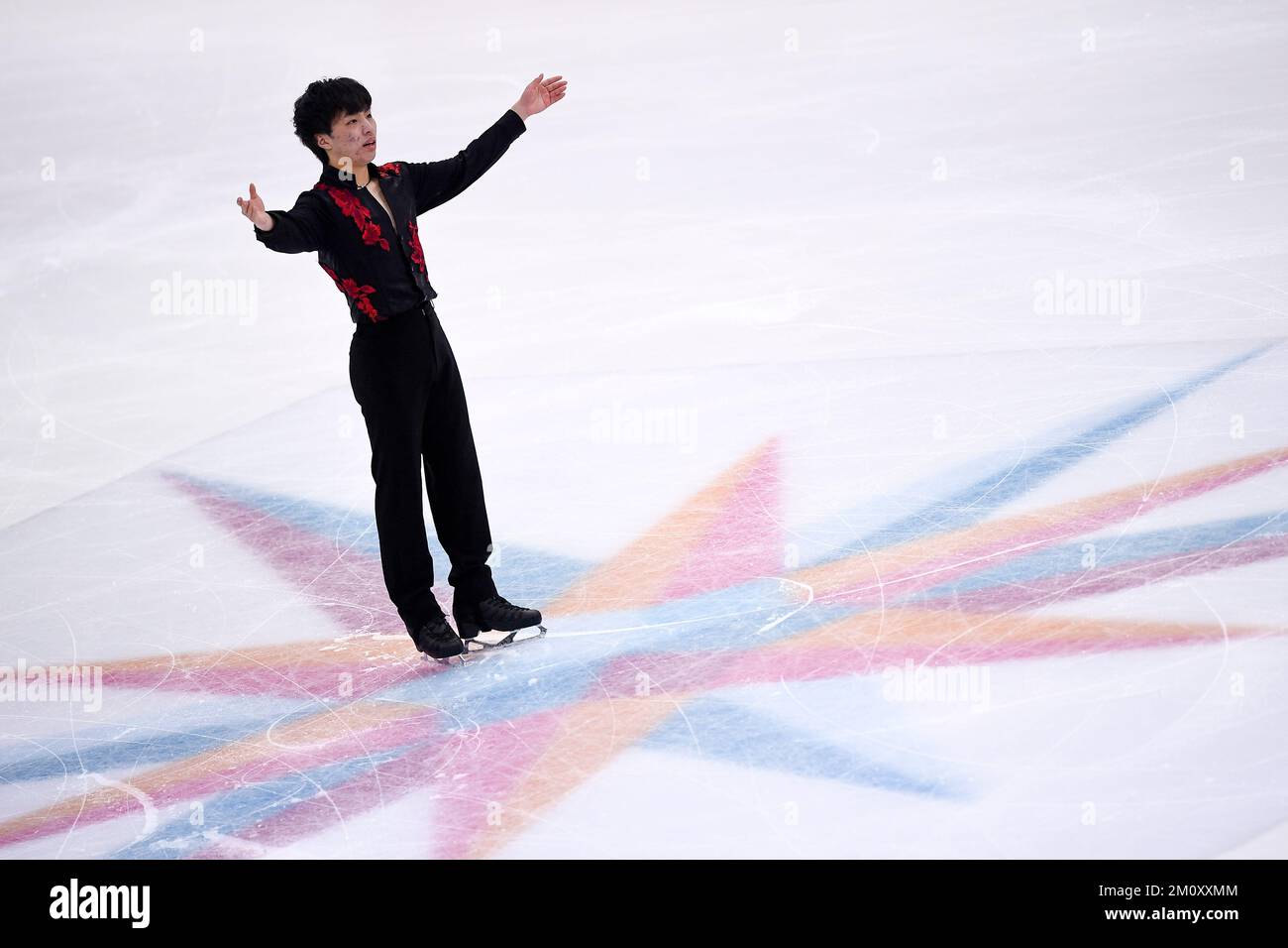 Torino, Italia. 08 dicembre 2022. Kao Miura del Giappone compete nel Men Short Program durante il primo giorno del Gran Premio di Figura della finale di Pattinaggio ISU. Nicolò campo/Alamy Live News Foto Stock