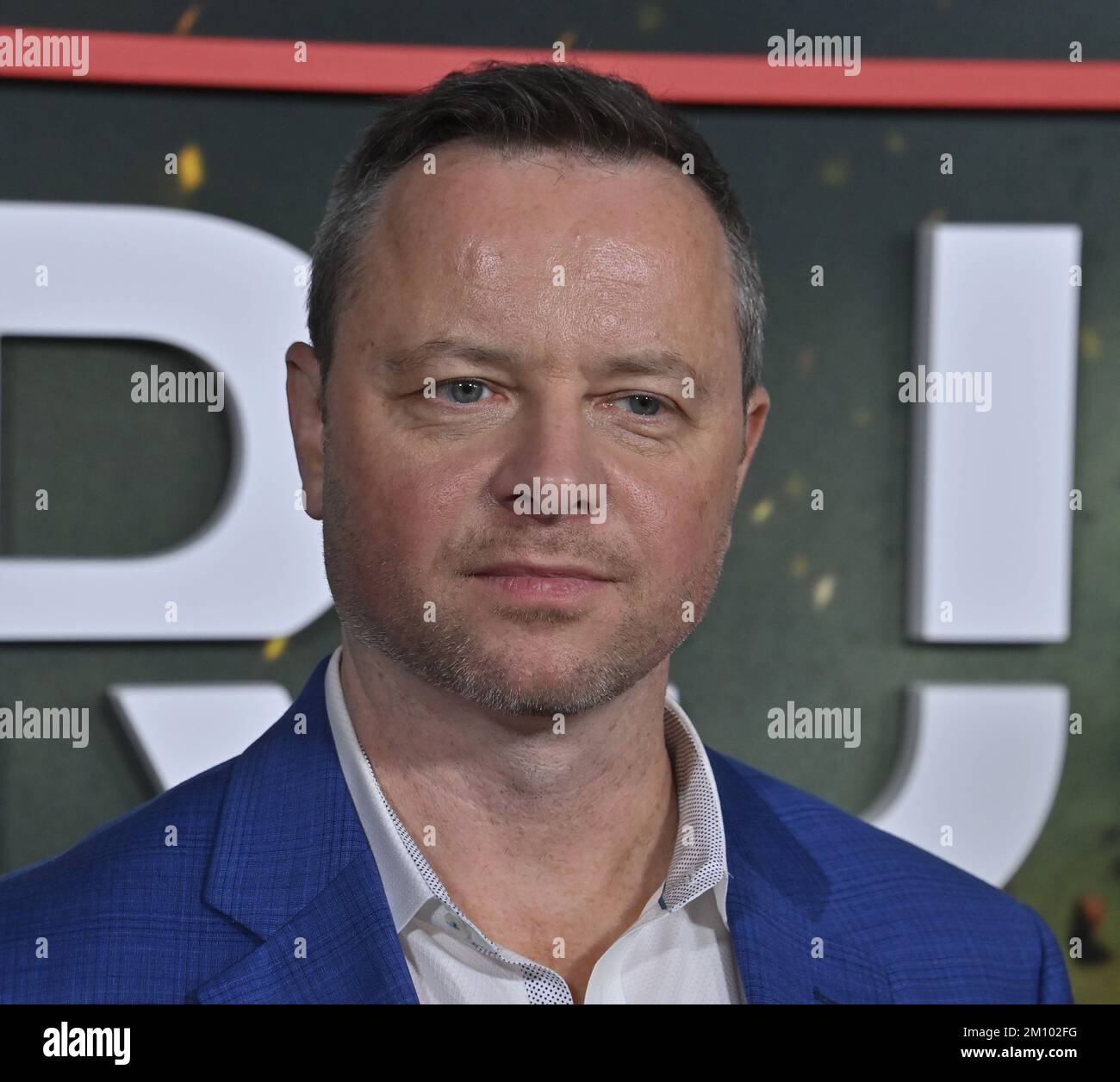 Los Angeles, Stati Uniti. 08th Dec, 2022. Alex Hawley partecipa alla prima serie televisiva di Netflix "The Recruit" all'AMC Grove di Los Angeles giovedì 8 dicembre 2022. Storia: Segue un avvocato della CIA che si impiglierà in una pericolosa politica di potere internazionale quando un ex bene minaccia di esporre la natura del suo rapporto a lungo termine con l’agenzia. Foto di Jim Ruymen/UPI Credit: UPI/Alamy Live News Foto Stock