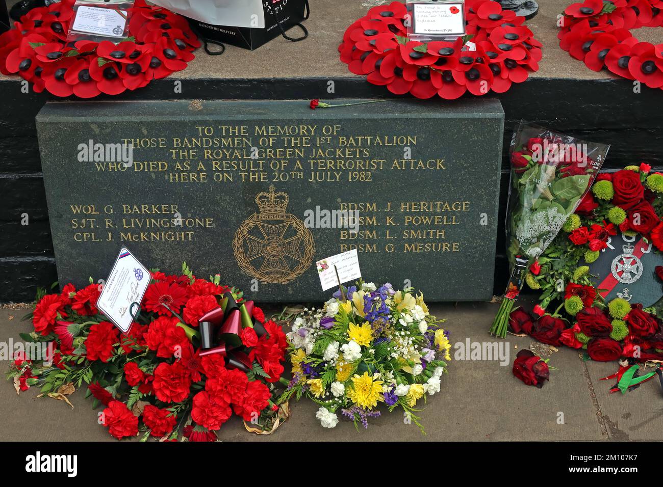 Memorial to Regents Park, bandstand IRA bombardamento 20jul1982, Londra, Inghilterra, Regno Unito - Holme Green Foto Stock