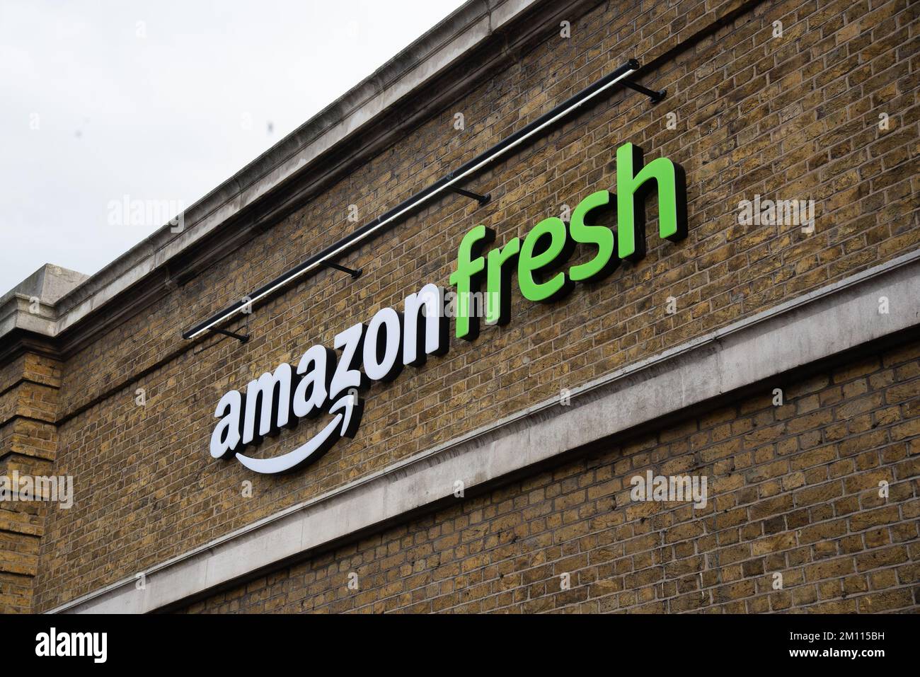 Un negozio di prodotti freschi Amazon, Islington, Londra, Regno Unito Foto Stock