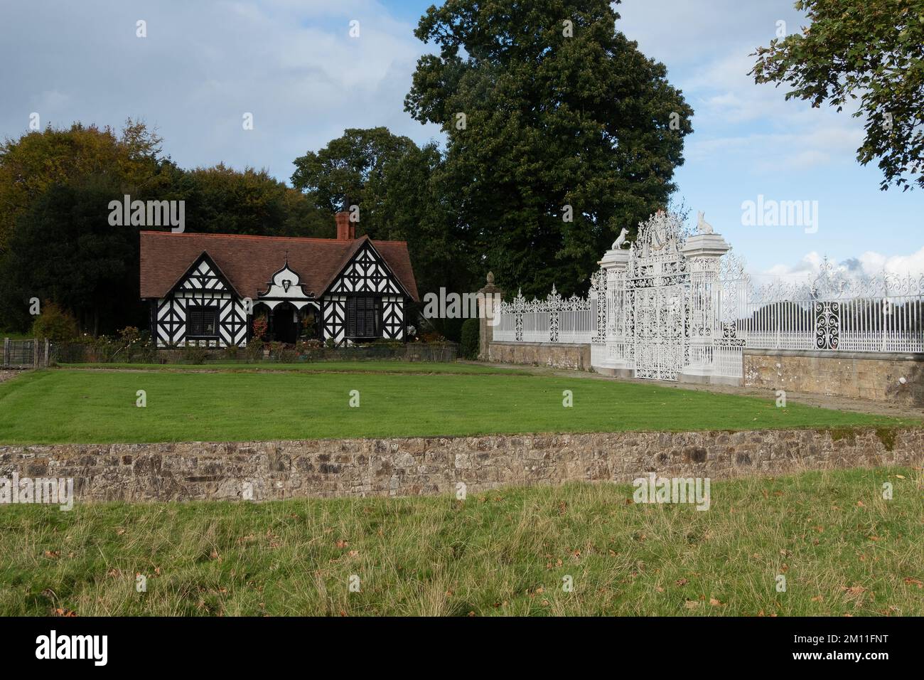 Chirk Castello terreni cancello ornato Foto Stock