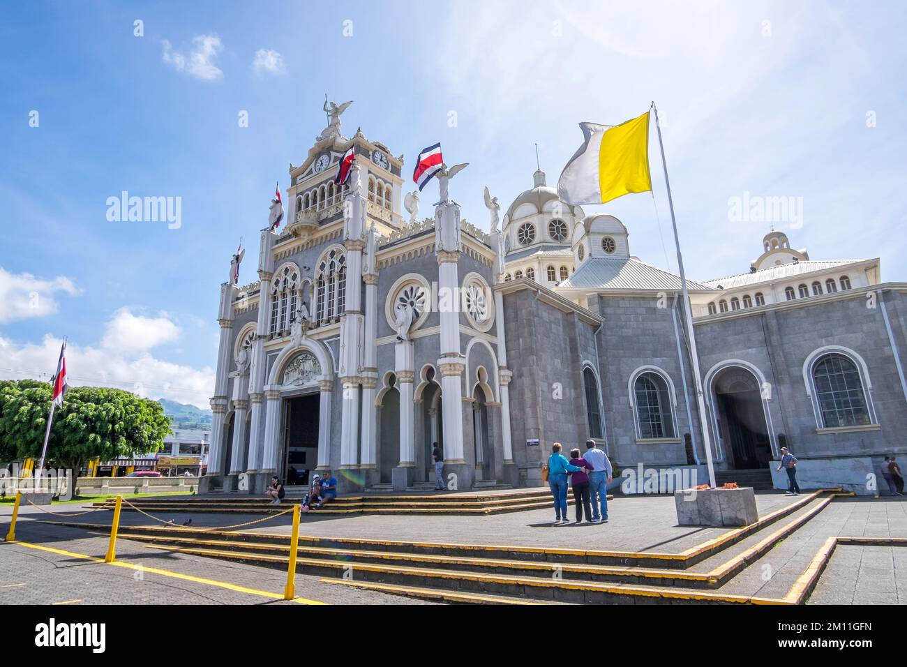 Vista della Basilica di nostra Signora degli Angeli nella città di Cartago, Costa Rica Foto Stock