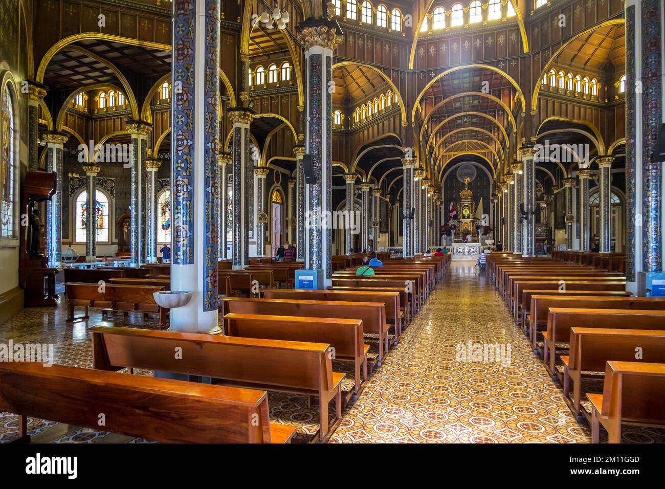 Vista interna della Basilica di nostra Signora degli Angeli nella città di Cartago, Costa Rica Foto Stock