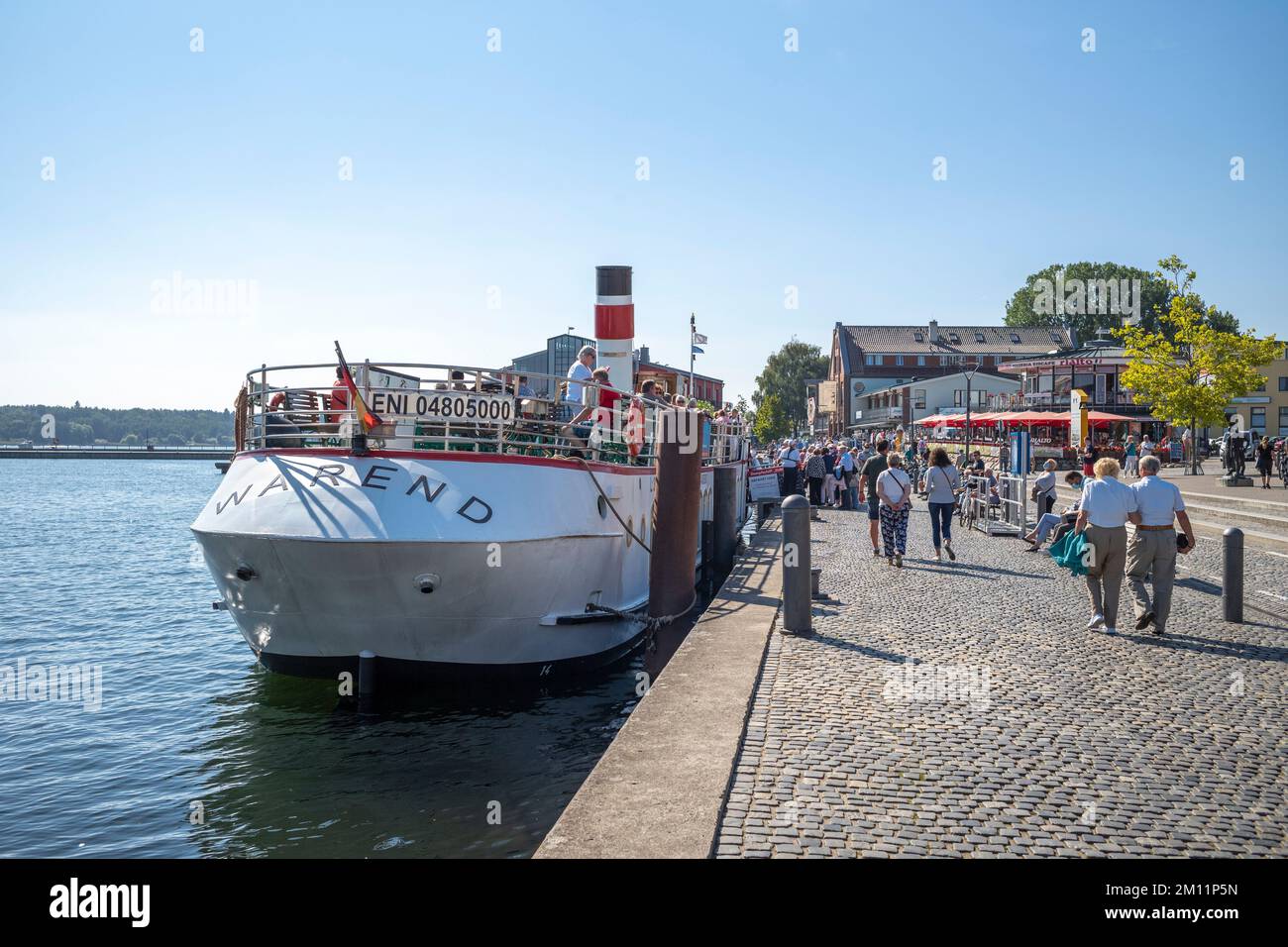 Waren, Müritz, vaporiera di giorno, Meclemburgo-Pomerania occidentale, Germania Foto Stock