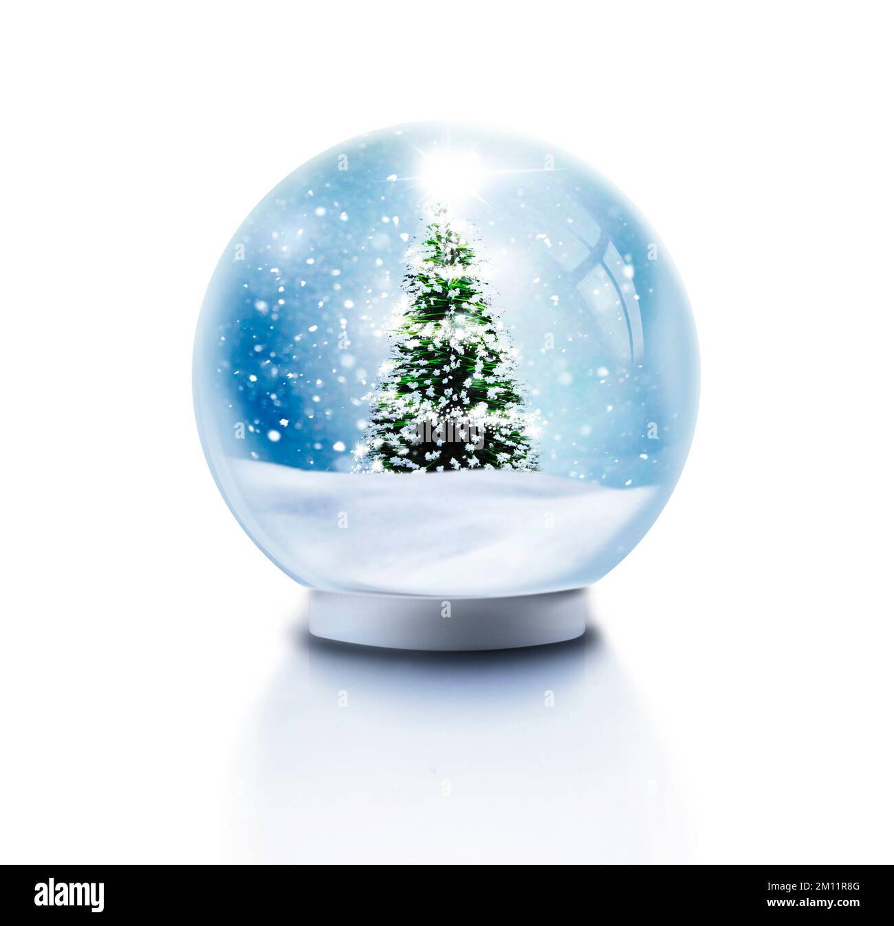 Neve globo con fiocchi di neve e albero di Natale Foto Stock