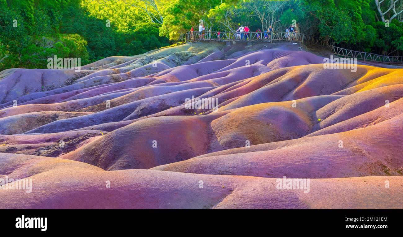 Una delle attrazioni di Mauritius - unica 'terra colorata' a Chamarel, Parco Nazionale delle Gole del Fiume Nero, Isola Mauritius, Africa Foto Stock