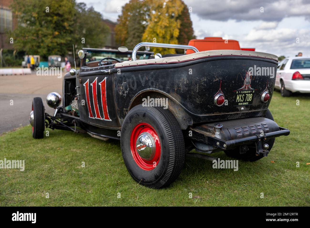 Ford Hot Rod ‘MXS 708’ in mostra allo Scramble di ottobre tenutosi presso il Bicester Heritage Centre il 9th ottobre 2022 Foto Stock