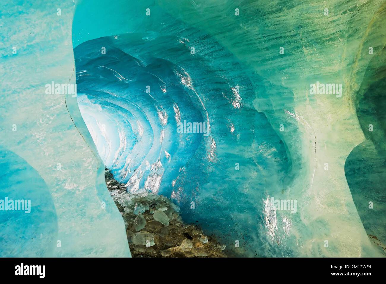Tunnel di ghiaccio nel Ghiacciaio del Rodano, Obergoms, Canton Vallese, Svizzera, Europa Foto Stock