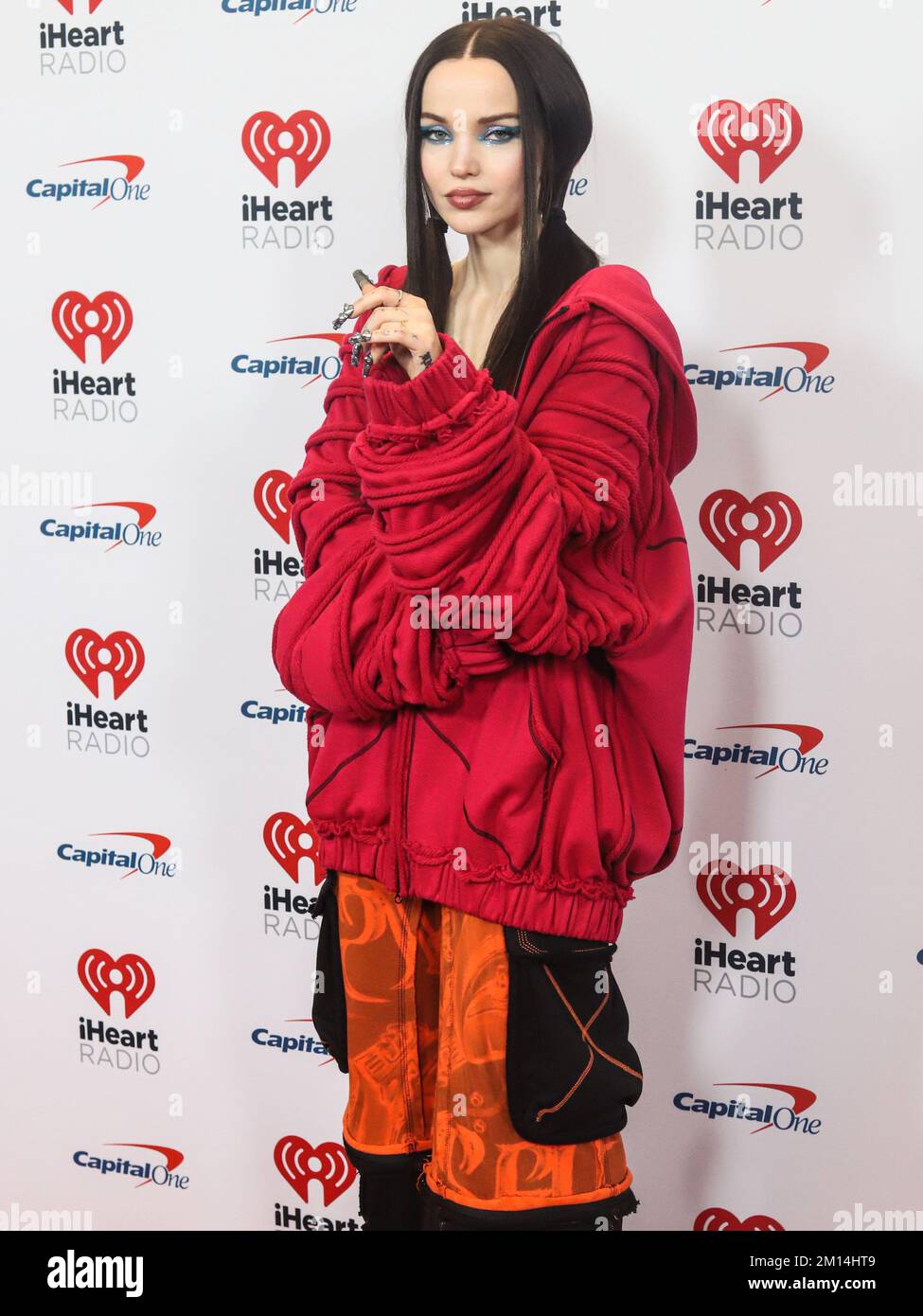 New York City, Stati Uniti. 09th Dec, 2022. MANHATTAN, NEW YORK CITY, NEW YORK, USA - 09 DICEMBRE: La cantante e attrice americana dove Cameron arriva al 2022 iHeartRadio Z100 New York Jingle Ball che si tiene a Madison Square Garden il 9 dicembre 2022 a Manhattan, New York City, New York, USA. (Foto di Jordan Hinton/Image Press Agency) Credit: Image Press Agency/Alamy Live News Foto Stock