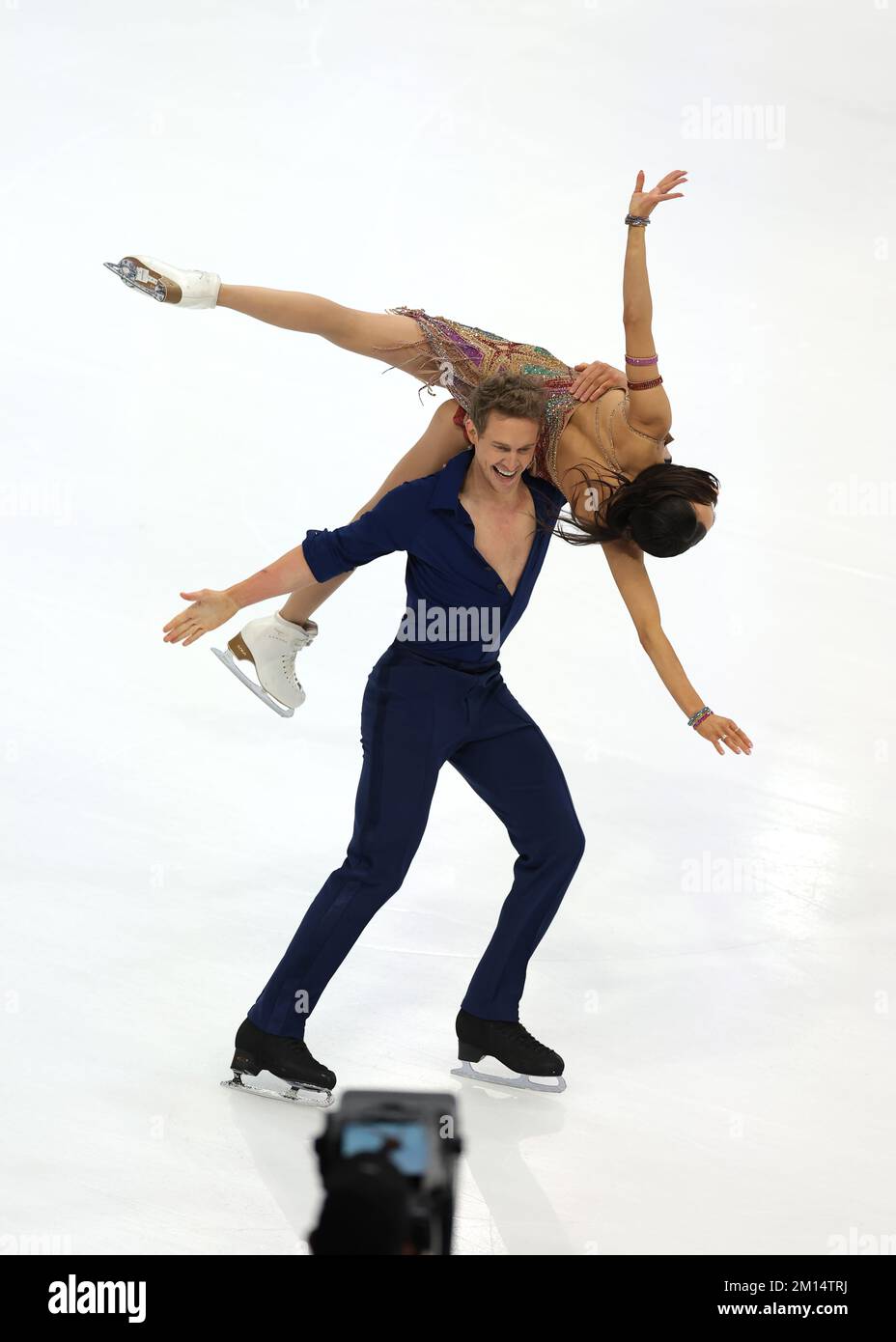 Torino, 9th dicembre 2022. Madison Chock e Evan Bates of USA si esibiscono in Ice Dance Rythm Dance a Palavela, Torino. Data foto: 9th dicembre 2022. Il credito per le immagini dovrebbe essere: Jonathan Moskrop/Sportimage Credit: Sportimage/Alamy Live News Foto Stock