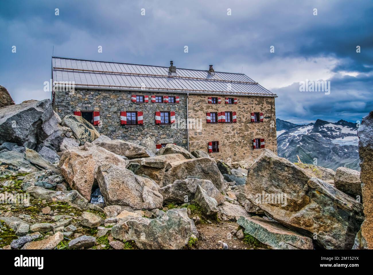 L'immagine è del Club Alpino Tedesco DAV Sektion Oberland di proprietà del rifugio Neue Prager nel Gruppo Venediger di montagna, noto come la Venezia delle Alpi. Foto Stock