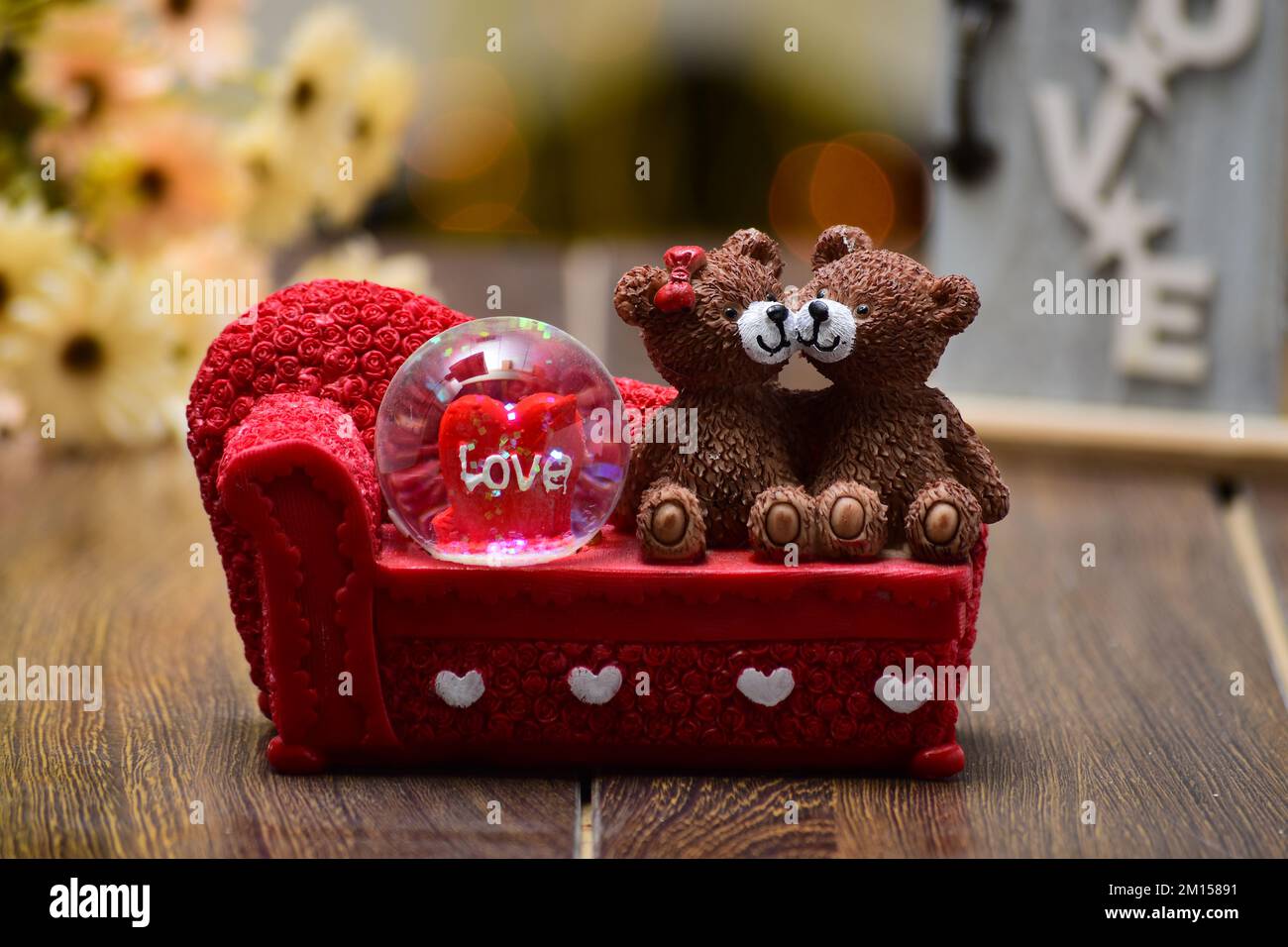 Bella statua dell'orso di coppia per il regalo di San Valentino Foto stock  - Alamy