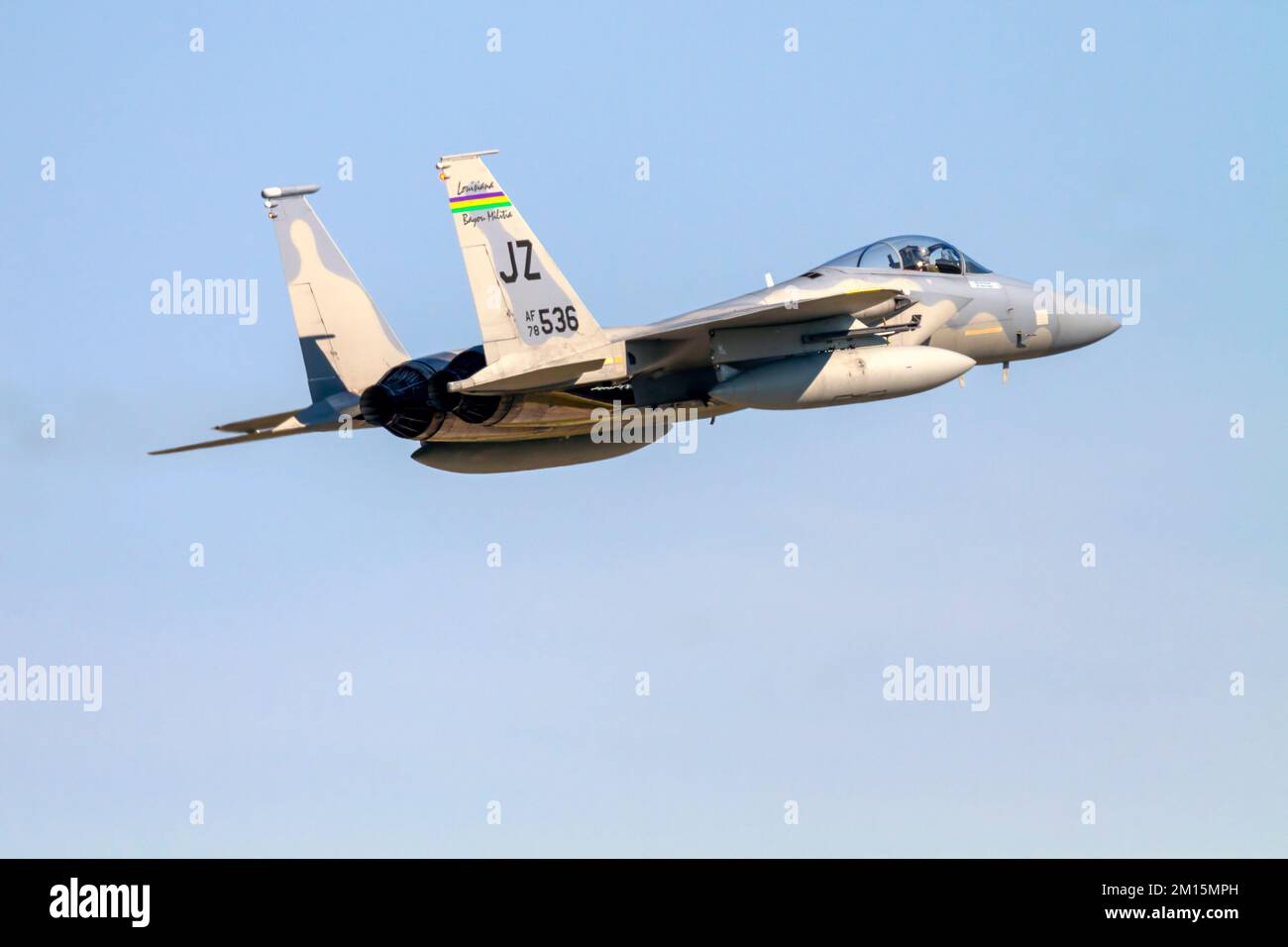 Un aereo da caccia F-15 Eagle dalla Guardia Nazionale aerea durante uno spettacolo all'Airshow London (Ontario, Canada). Foto Stock