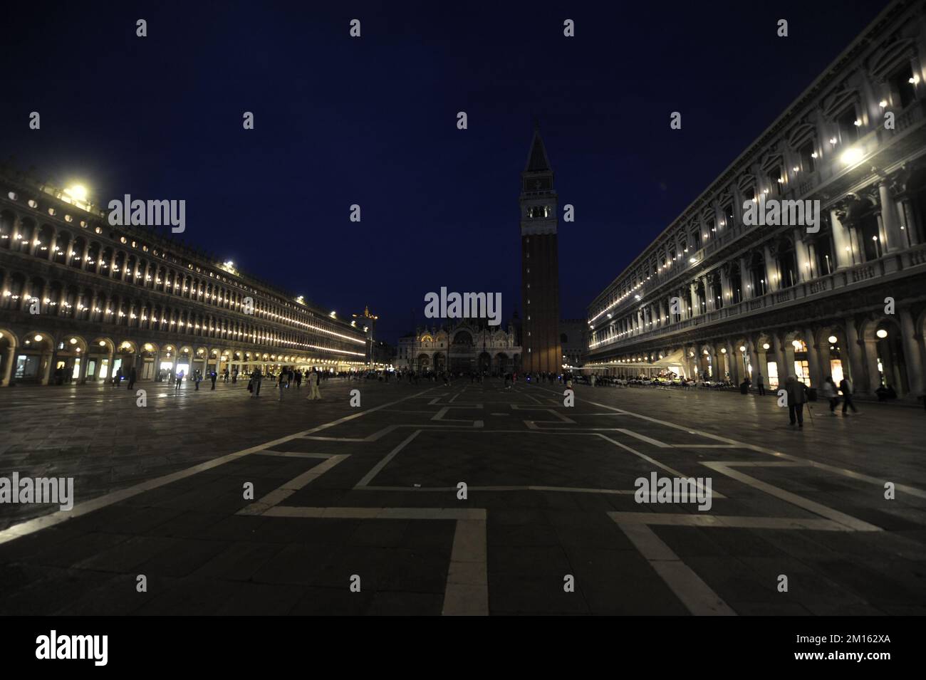 Piazza San Marco Venezia Italia Venezia di notte Foto Stock