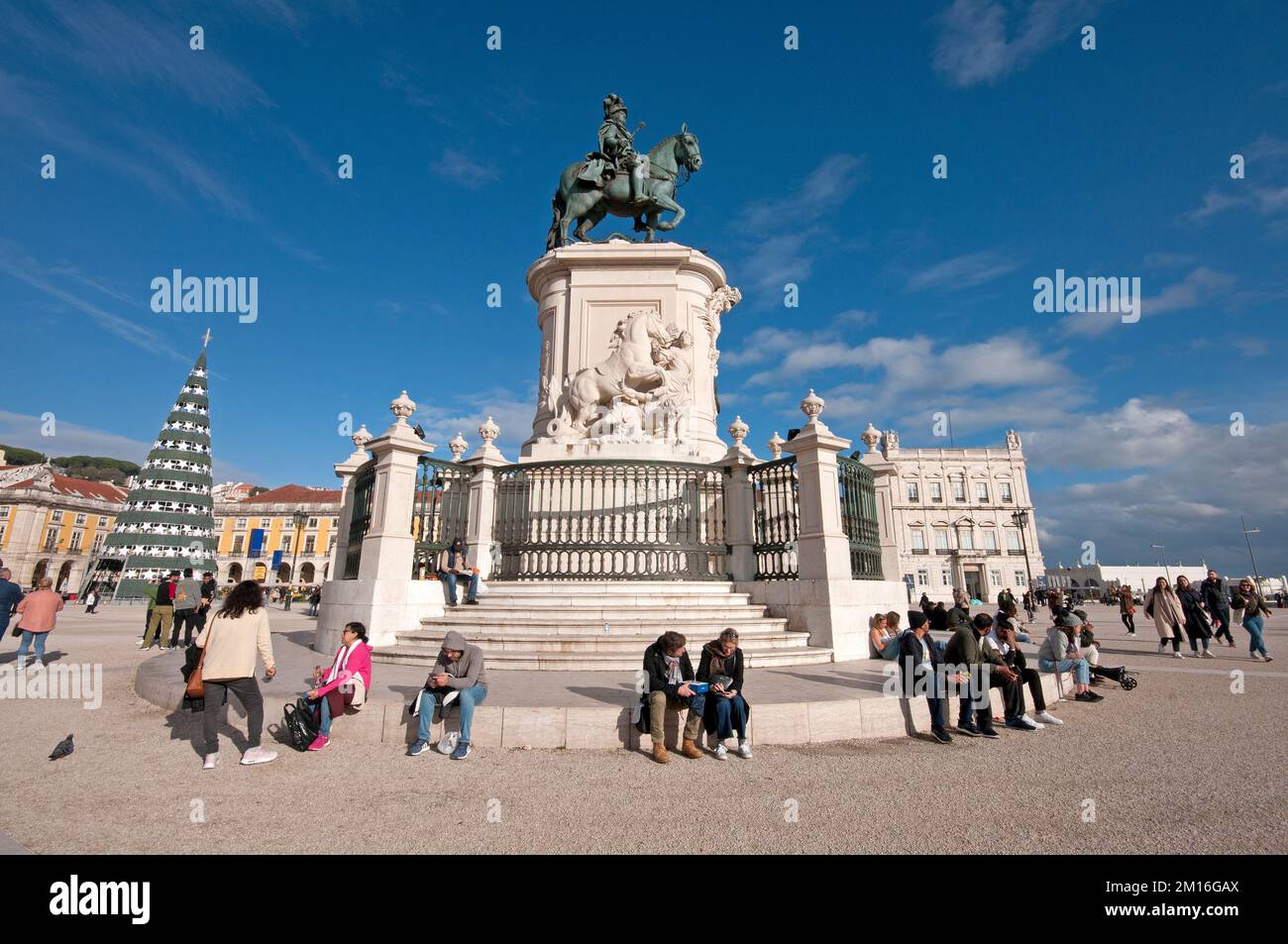 Statua equestre di Re José i (dello scultore Joaquim Machado de Castro nel 1775), Praca do Comercio, Lisbona, Portogallo Foto Stock