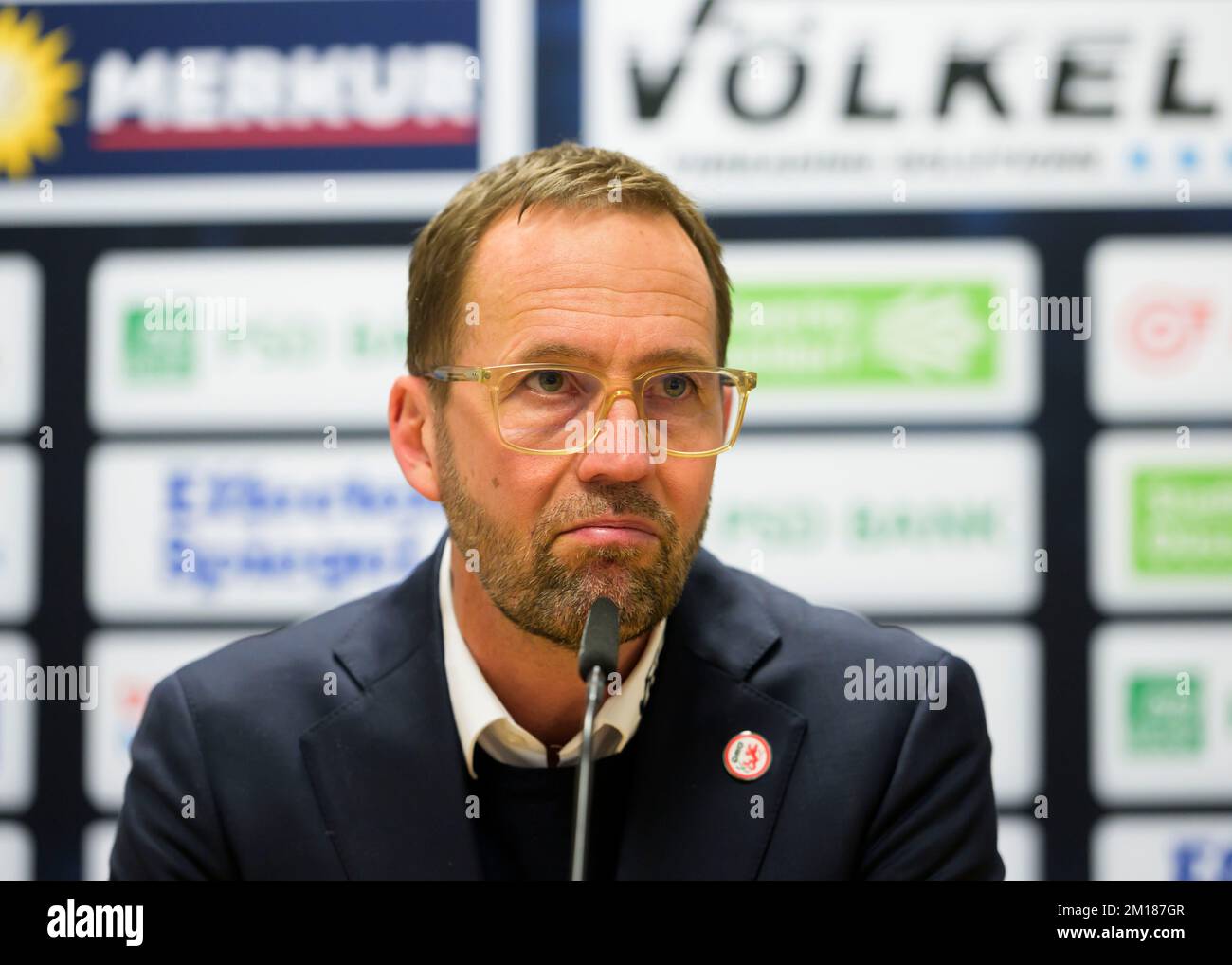 Allenatore Roger HANSSON (DEG) Hockey su ghiaccio 1st Bundesliga, DEL matchday 28, Duesseldorfer EG (DEG) - Straubing Tigers (Str) 1: 4, il 9th dicembre 2022 a Duesseldorf/Germania. Foto Stock