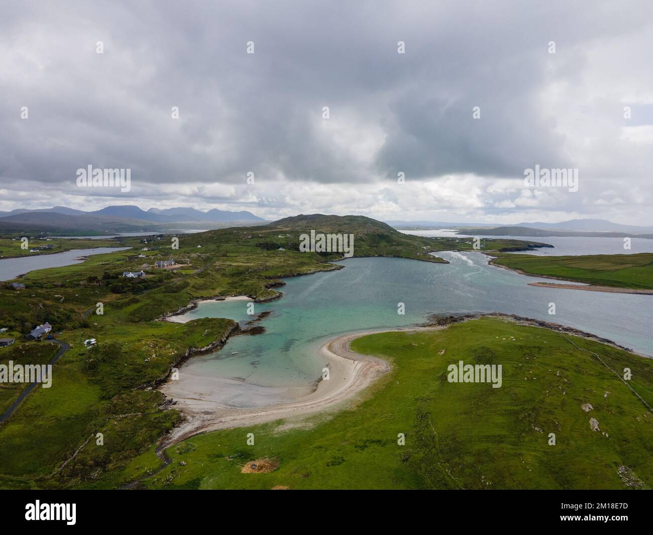 Irlanda, Eyrephort spiaggia dall'alto. Fucilato, luce del giorno. A breve distanza in auto dalla Sky Road. Foto Stock