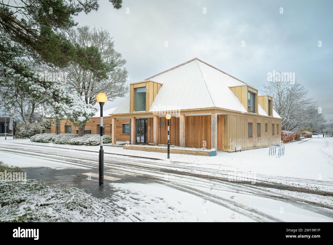Edimburgo, Scozia, Regno Unito - vivaio Arcadia di Malcolm Fraser Architects nella neve d'inverno Foto Stock