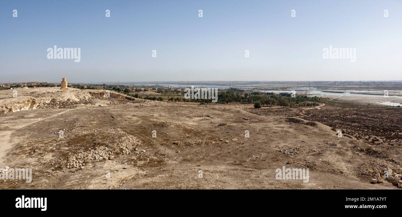 Vista dal Pylon al Faro di Taposiris Magna, conosciuto anche come Abu Sir, ad ovest di Alessandria, Egitto Foto Stock