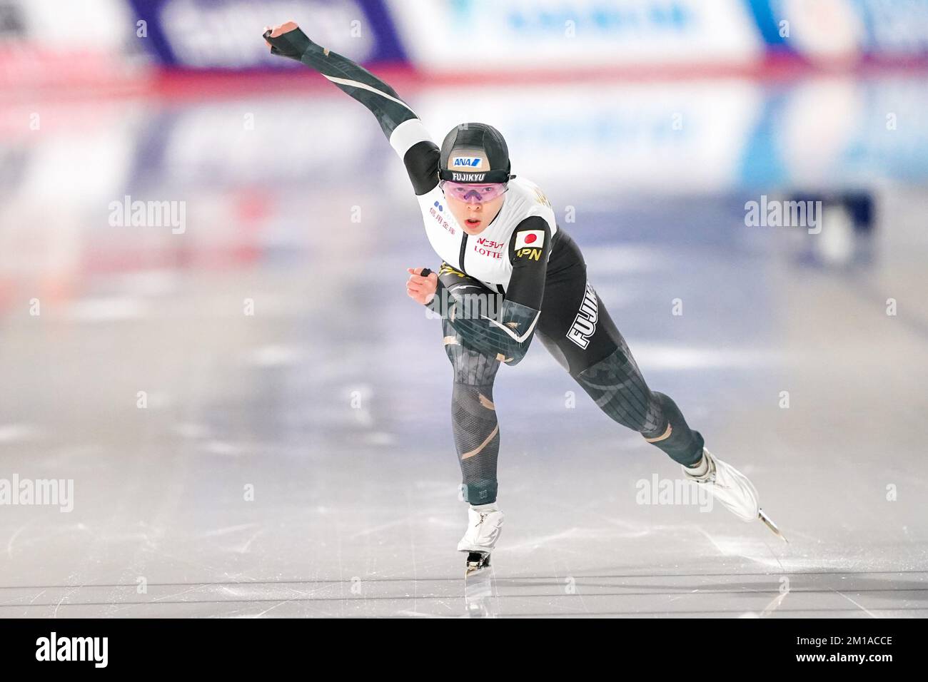 CALGARY, CANADA - 11 DICEMBRE: Sumire Kikuchi del Giappone in competizione con il Women's B Group 1000m durante la ISU Speed Skating World Cup 3 il 11 dicembre 2022 a Calgary, Canada (Foto di Andre Weening/Orange Pictures) Foto Stock