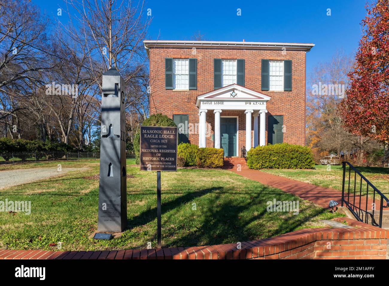 HILLSBOROUGH, NC, USA-29 NOV 2022: Eagle Lodge Masonic Hall, ca. 1823. Foto Stock