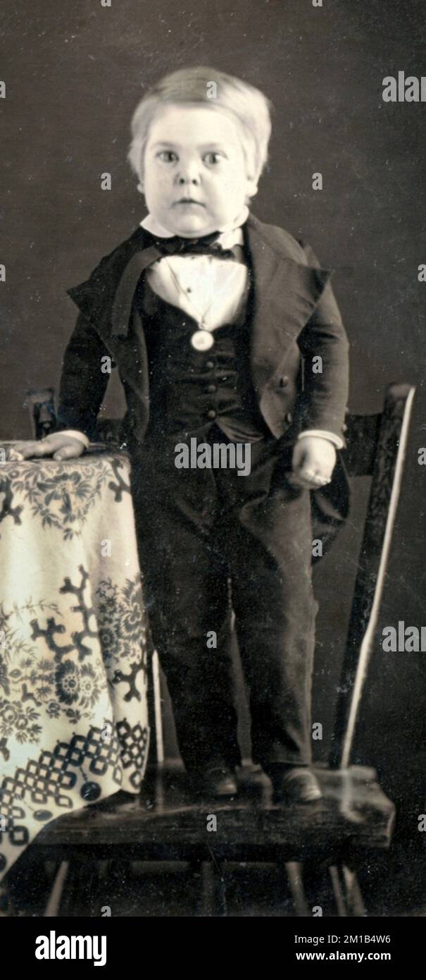 'General Tom Thumb', Charles Sherwood Stratton (1838 – 1883), nome di scena 'General Tom Thumb', nano americano e performer sotto il pioniere del circo P. T. Barnum. Foto Stock