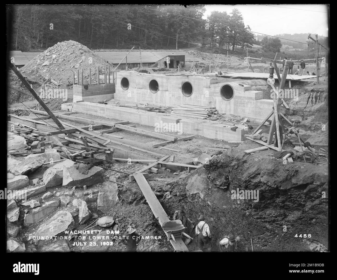 Wachusett Dam, Fondations for Lower gate Chamber, Clinton, Mass., 23 luglio 1902 , acquedotto, dighe, cantieri Foto Stock