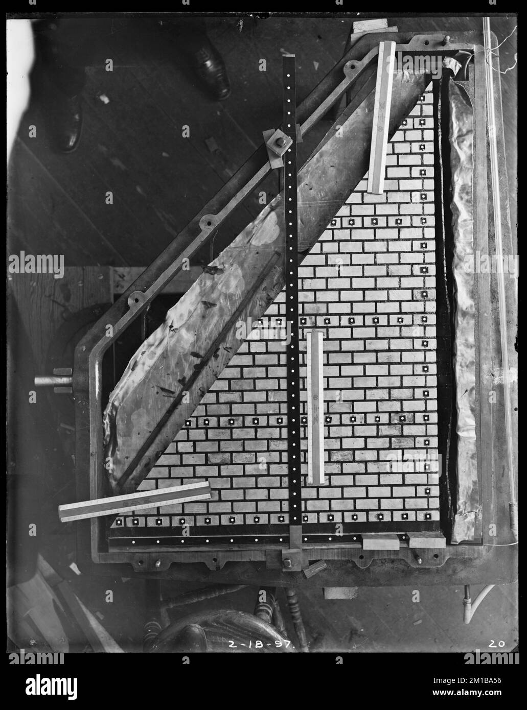 Wachusett Dam, Load Testing Experiment, Clinton, Mass., 18 febbraio, 1897 , acquedotto, dighe, attrezzatura di prova Foto Stock