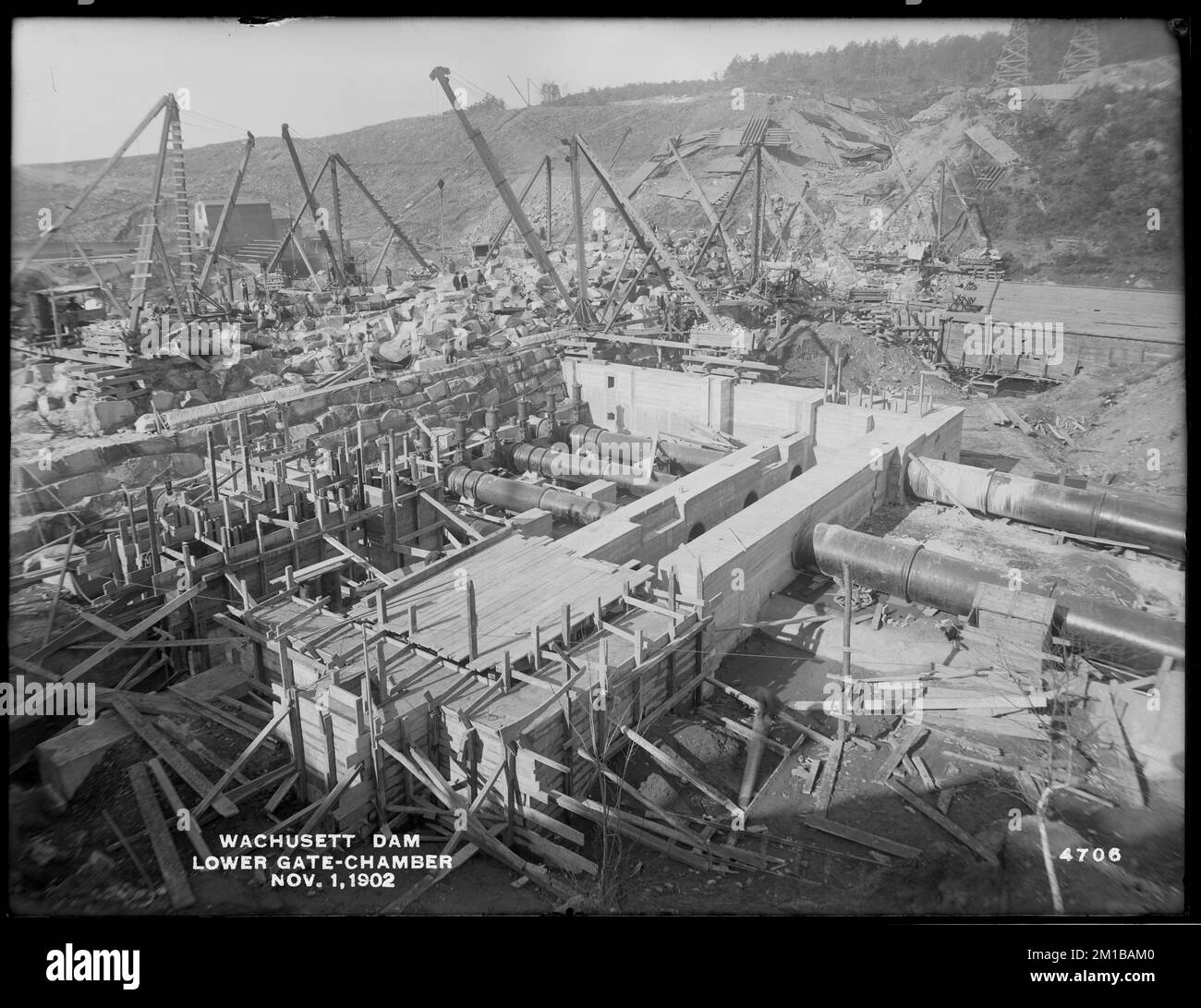Wachusett Dam, Lower Gate Chamber, Clinton, Mass., 1 novembre 1902 , opere d'acqua, dighe, cantieri edili Foto Stock