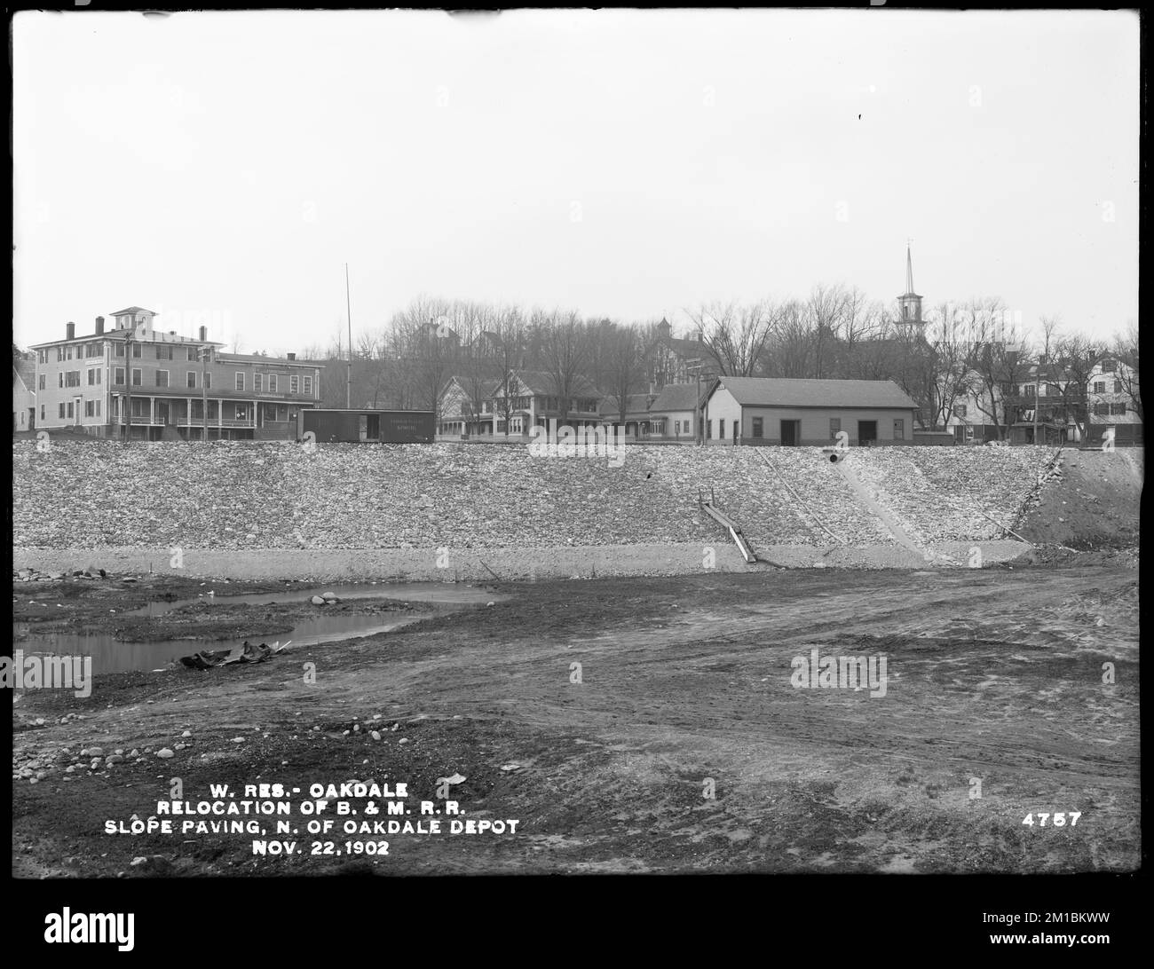 Serbatoio di Wachusett, trasferimento di Worcester, Nashua & Portland Division di Boston & Maine Railroad, pendenza pavimentazione a nord del deposito di Oakdale, Oakdale, West Boylston, Mass., 22 novembre, 1902 , opere d'acqua, serbatoi strutture di distribuzione idrica, infrastrutture ferroviarie, cantieri Foto Stock