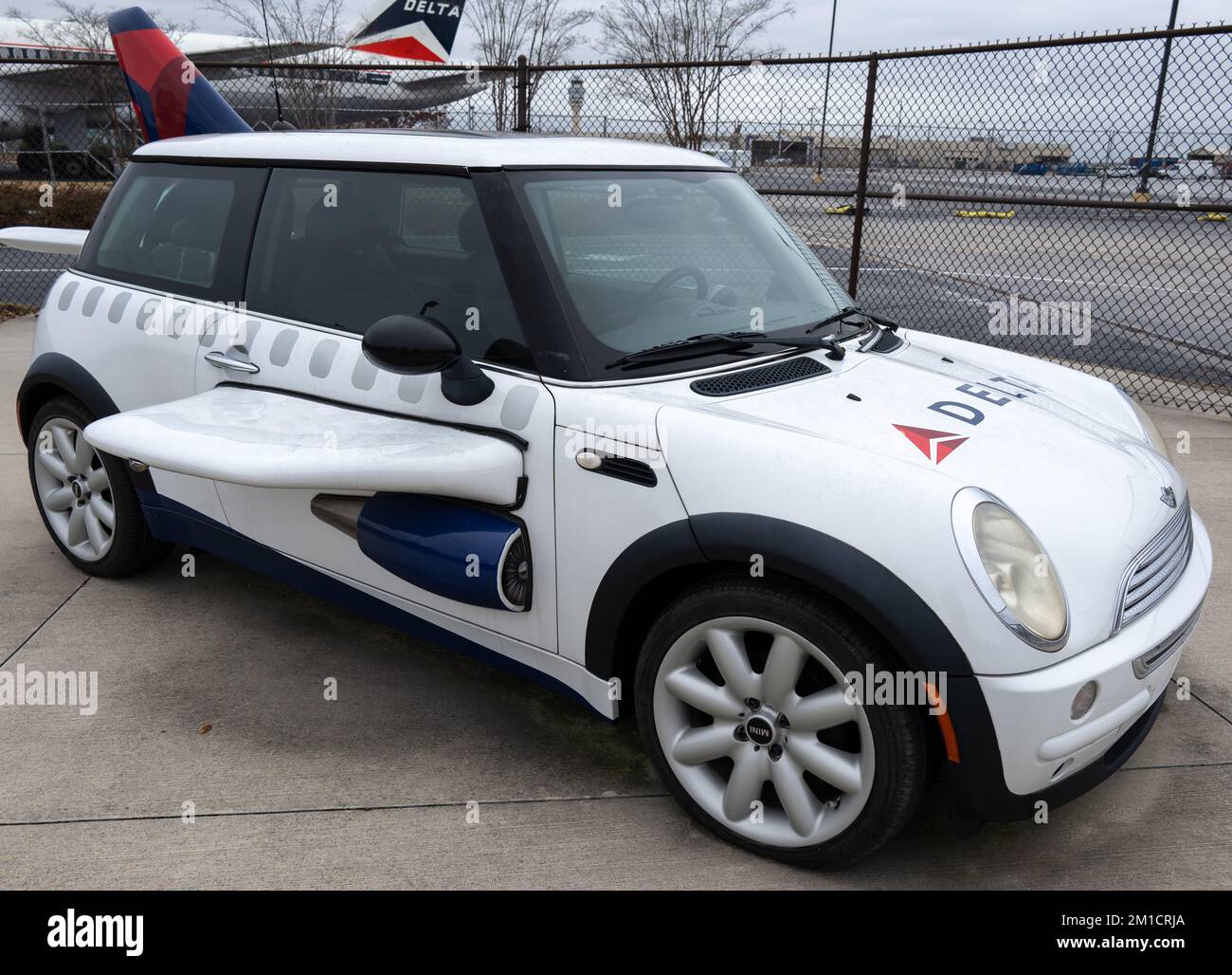 Una crociera Chrysler PT a tema Delta Airlines Foto Stock