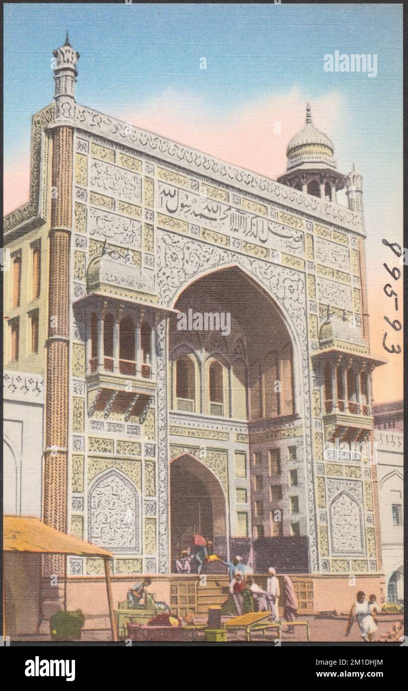 Porta d'ingresso della Moschea di Wazir Khan, Lahone [Lahore], Pak. , Mosques, Gates, Tichnor Brothers Collection, cartoline degli Stati Uniti Foto Stock