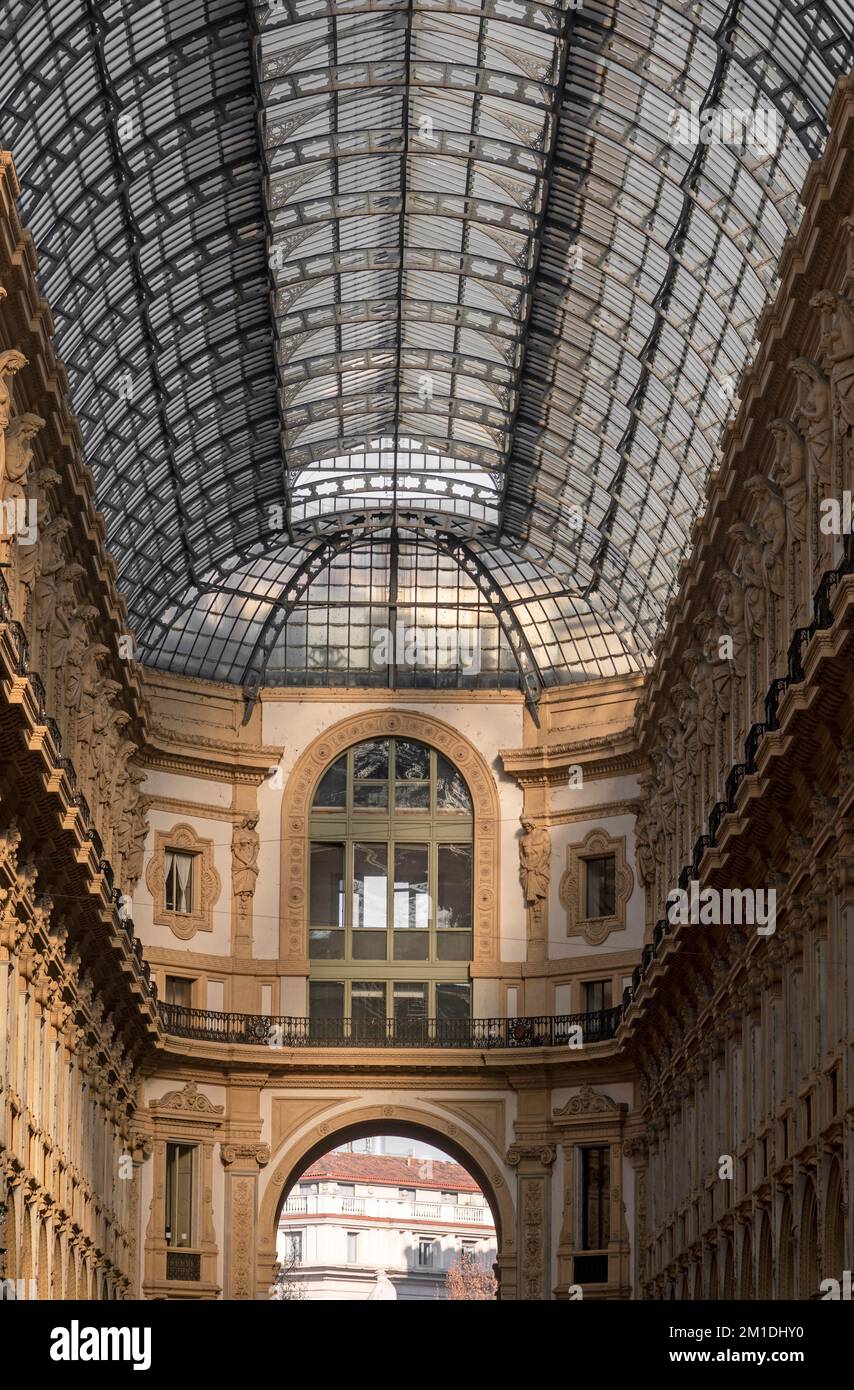 Dettagli della Galleria Vittorio Emanuele II, è la più antica galleria commerciale attiva d'Italia e un importante punto di riferimento di Milano in Italia, i portici Foto Stock