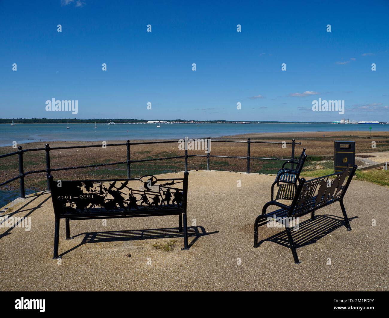 L'Hard at Netley era originariamente conosciuto come Queens Steps, dopo una visita a Netley da parte della Regina Vittoria, Netley, Hampshire, Regno Unito Foto Stock