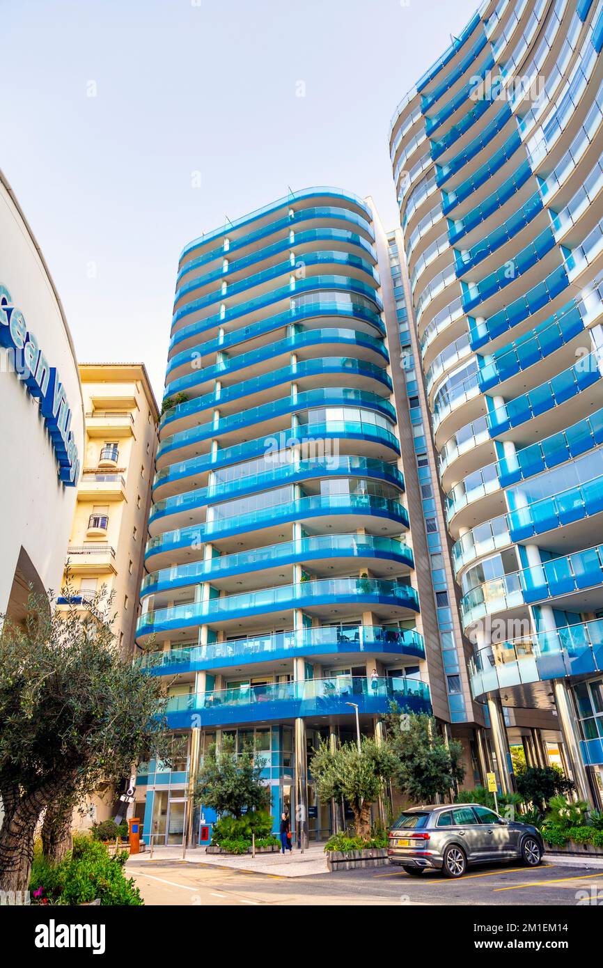 Torre residenziale Imperial Ocean Plaza nell'Ocean Village, quartiere Nord, Gibilterra Foto Stock