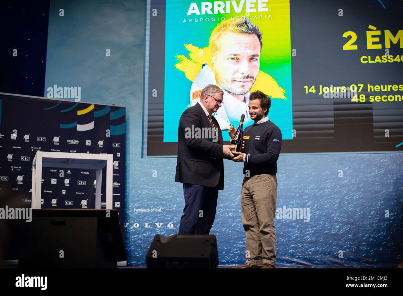 CLASS40, Ambrogio BECCARIA 2nd° posto durante la premiazione della Route du Rhum 2022 il 10 dicembre 2022 al Salon nautique de Paris di Parigi, Francia - Foto: Nicolas Pehe/DPPI/LiveMedia Foto Stock