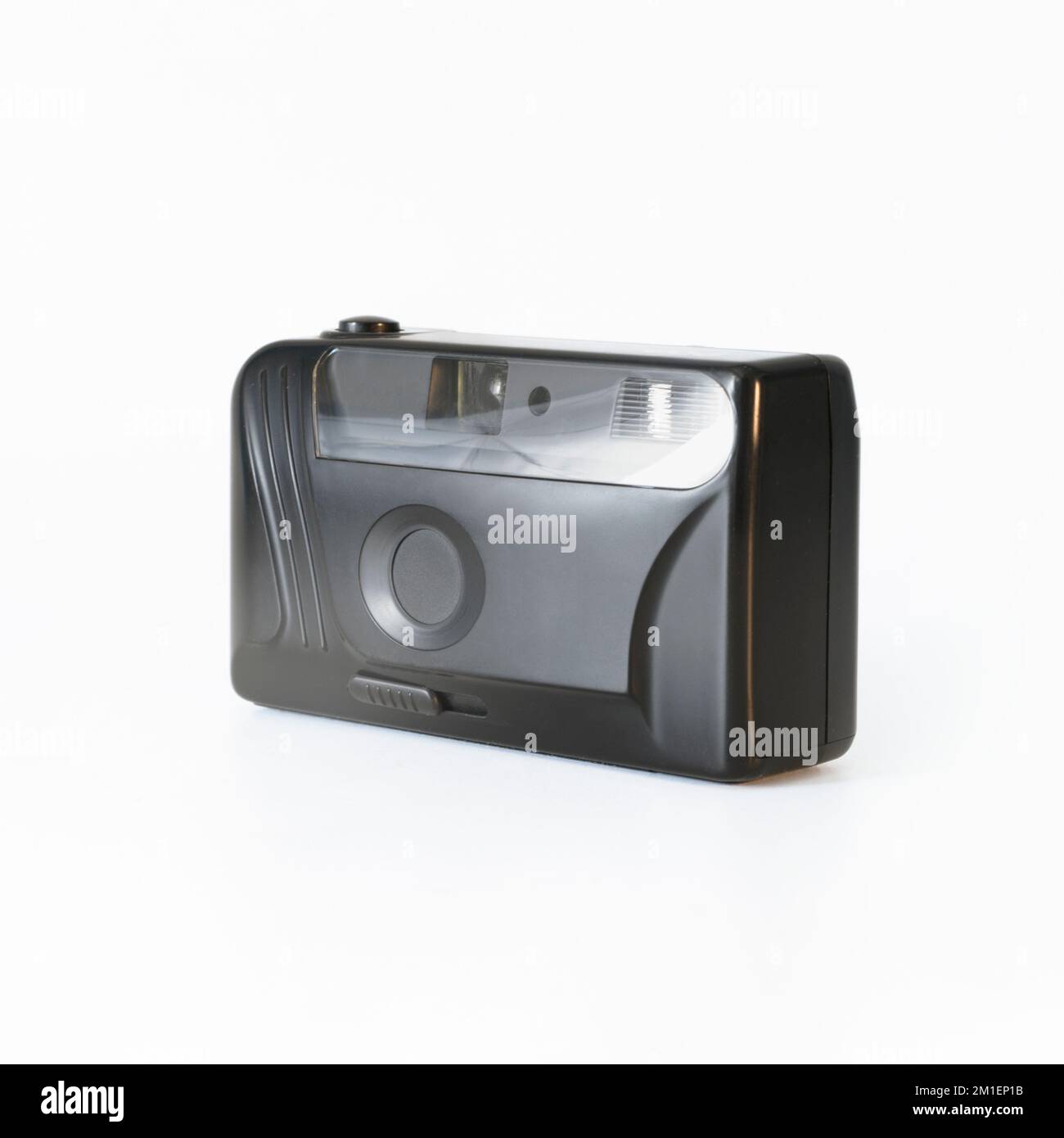 Una videocamera "punta e scatta" della 90s. Forma standard. isolato su sfondo bianco Foto Stock