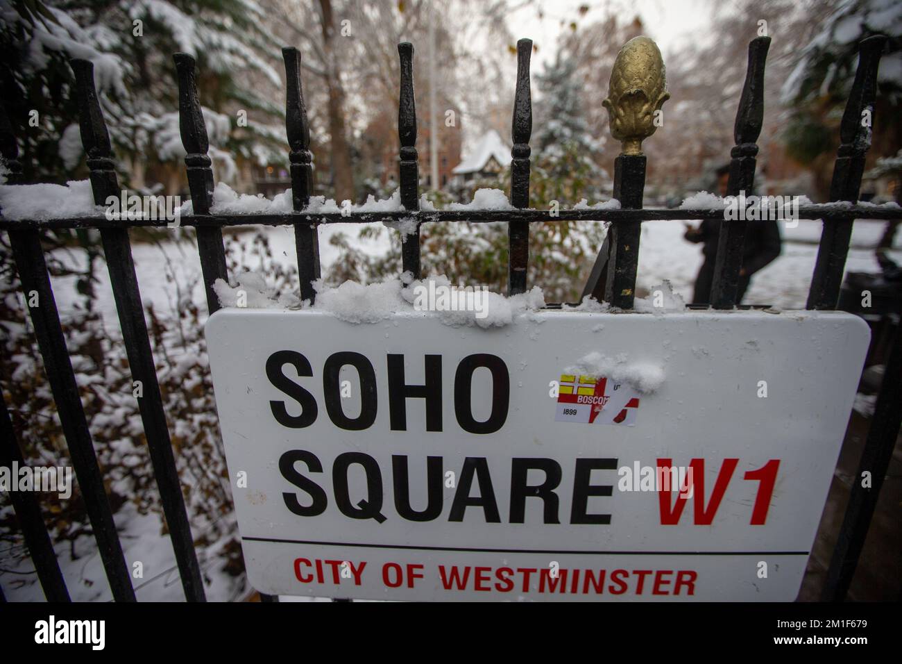 Londra, Inghilterra, Regno Unito. 12th Dec, 2022. Soho Square è visto dopo la neve pesante a Londra. (Credit Image: © Tayfun Salci/ZUMA Press Wire) Credit: ZUMA Press, Inc./Alamy Live News Foto Stock