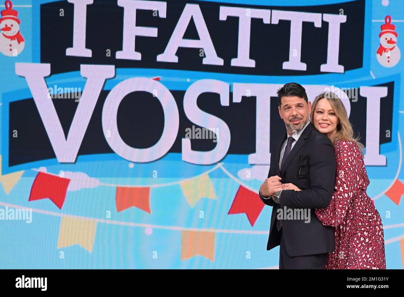 Roma, Italia. 12th Dec, 2022. Salvo Sottile (l) e Anna Falchi (r) partecipano alla fotocall del programma televisivo Rai 'i fatti volri' presso lo Studio 1 di Via Teulada. Credit: SOPA Images Limited/Alamy Live News Foto Stock