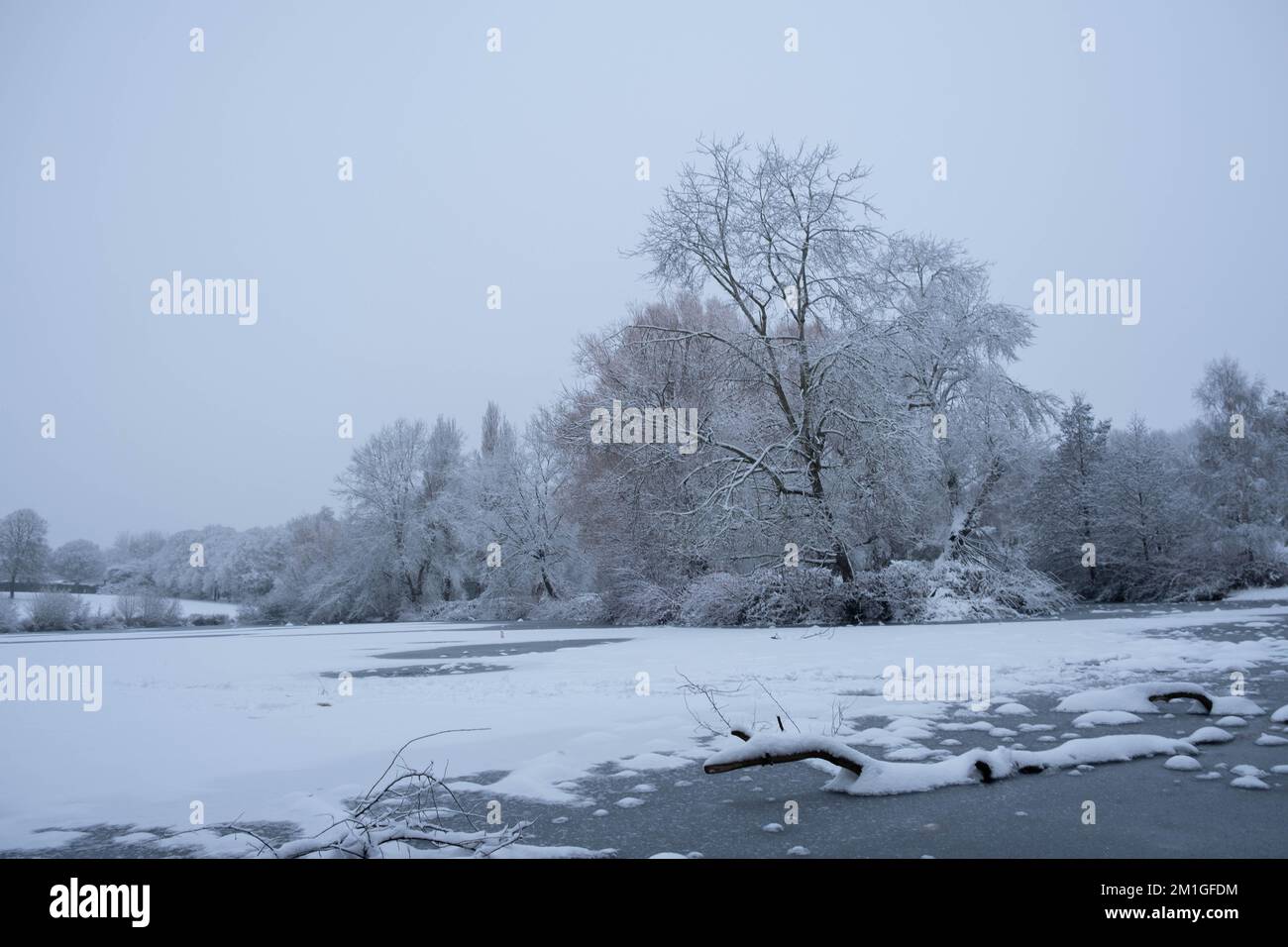 Le condizioni climatiche invernali nell'Hertfordshire nel Regno Unito nel 2022 sono diminuite più di dieci anni Foto Stock