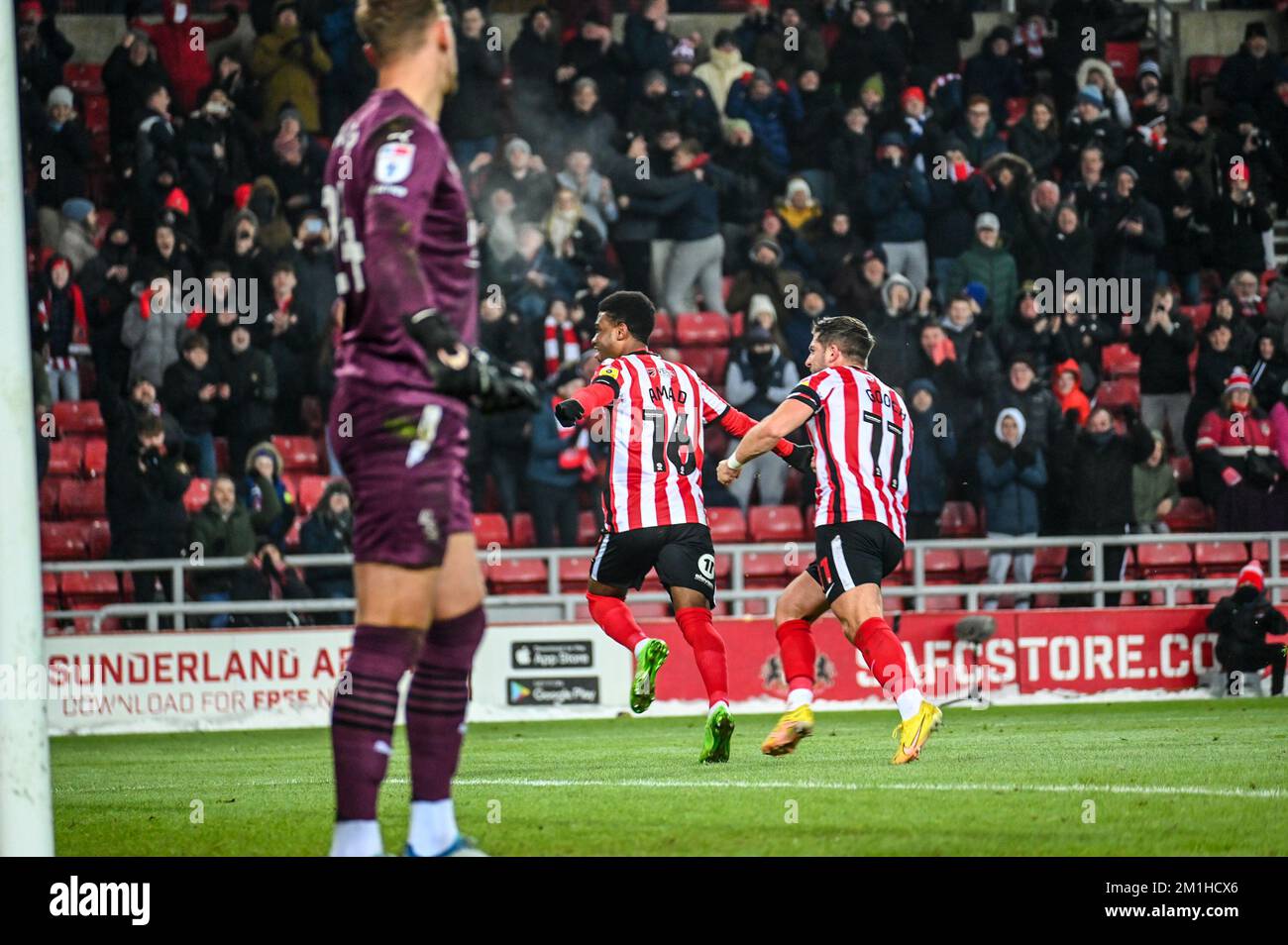 Sunderland AFC Forward Amad Diallo (16) festeggia l'apertura del punteggio contro West Bromwich Albion nel Campionato EFL. Foto Stock