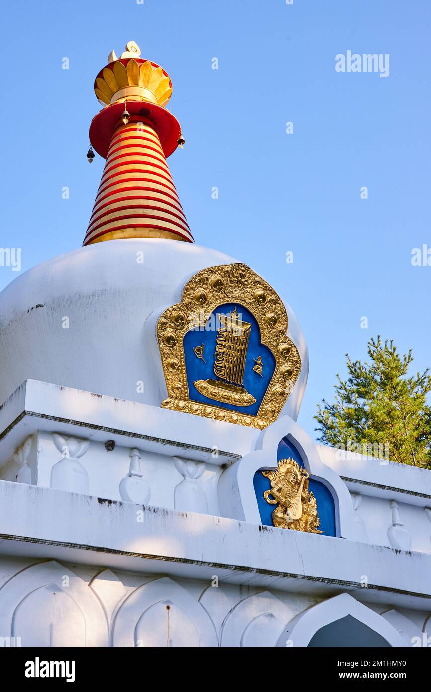 Chorten dettaglio del monumento per il Centro Culturale Buddista Tibetano Mongoliano Foto Stock