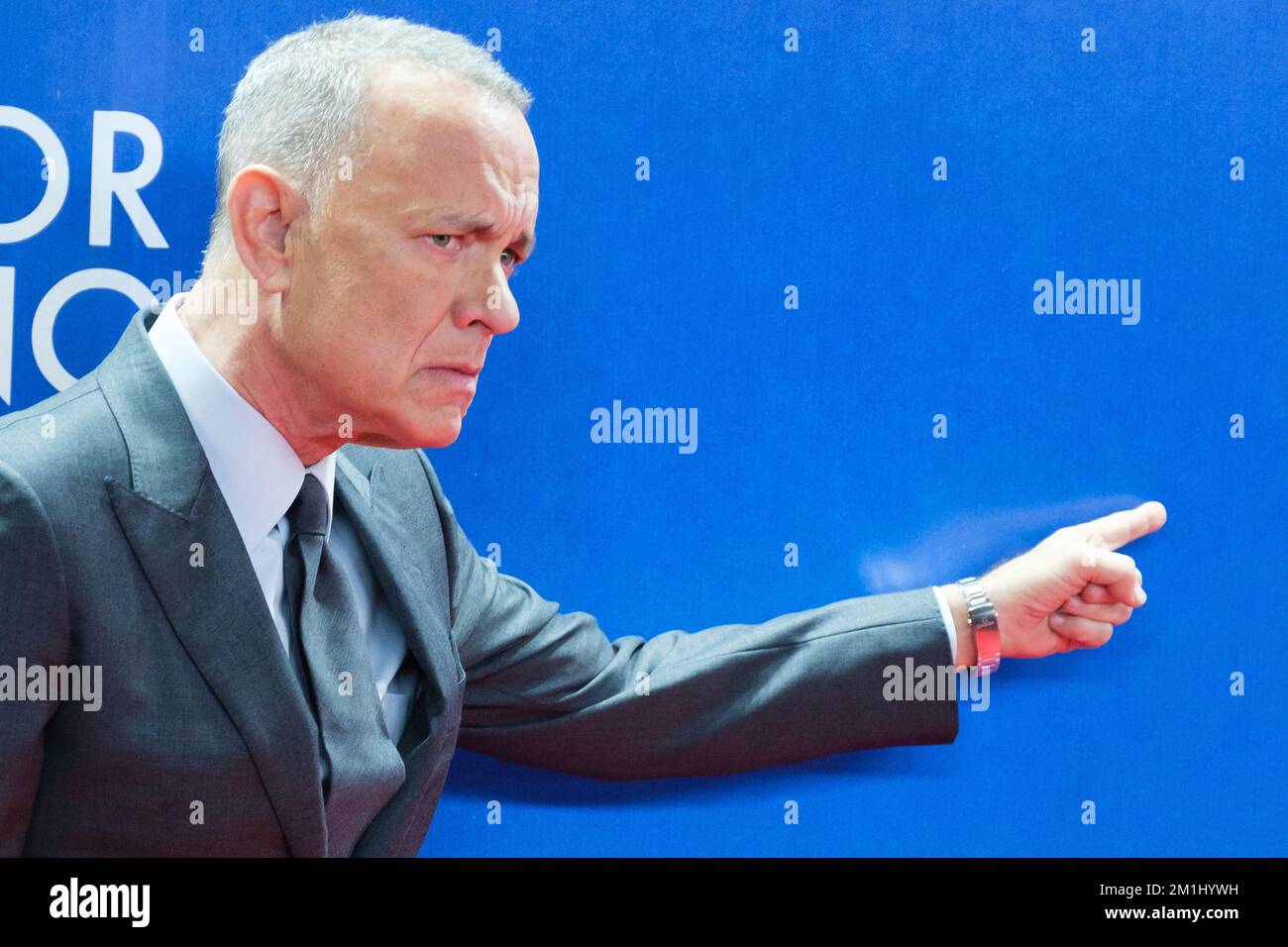 Madrid, Spagna. 12th Dec, 2022. L'attore STATUNITENSE Tom Hanks partecipa alla prima di 'El Peor Vecino del Mundo' al Cine Capitol di Madrid. (Foto di Atilano Garcia/SOPA Images/Sipa USA) Credit: Sipa USA/Alamy Live News Foto Stock