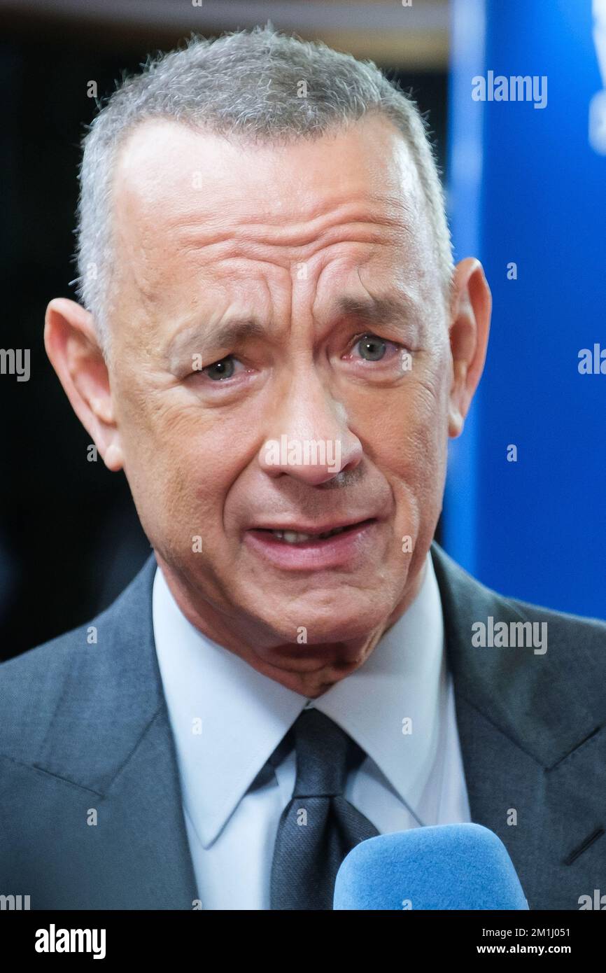 Madrid, Spagna. 12th Dec, 2022. L'attore STATUNITENSE Tom Hanks partecipa alla prima di 'El Peor Vecino del Mundo' al Cine Capitol di Madrid. (Foto di Atilano Garcia/SOPA Images/Sipa USA) Credit: Sipa USA/Alamy Live News Foto Stock