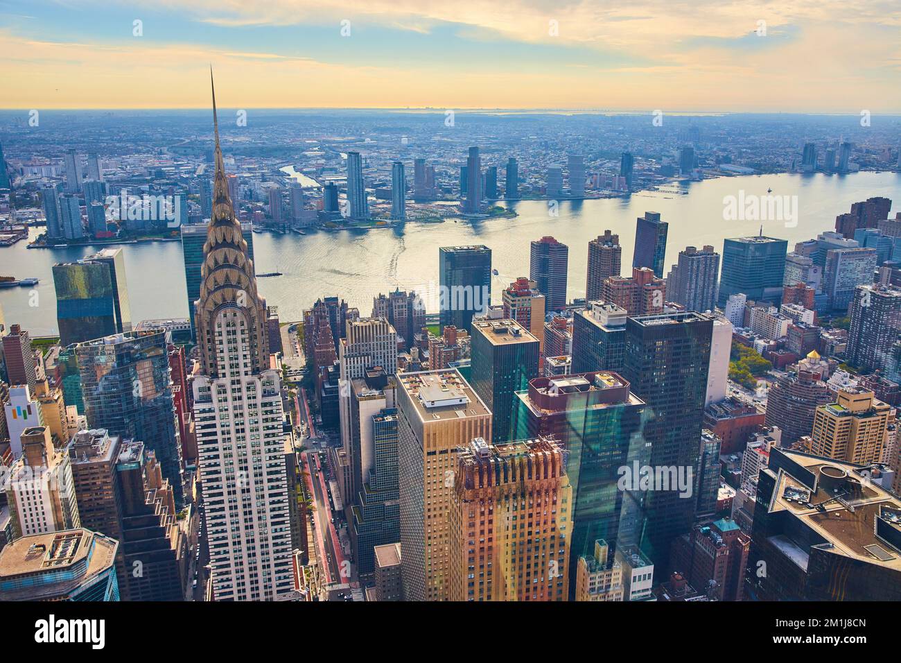 Splendida vista su New York City con vista sulla città e sui grattacieli Foto Stock