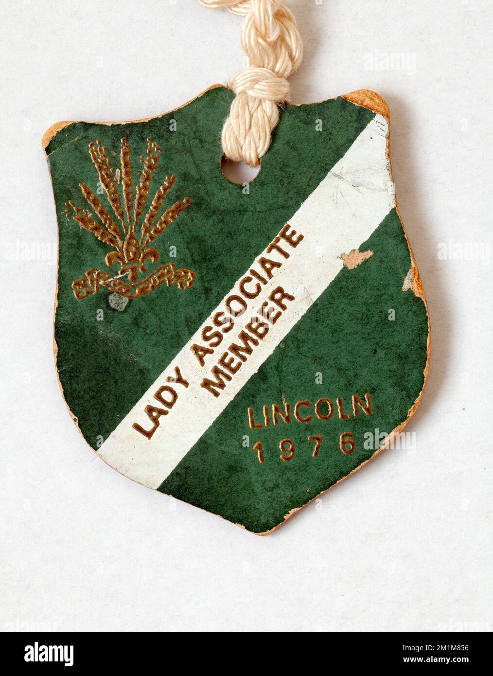 1970s Lincoln Races Lady associate Member racecourse tag di ingresso Foto Stock