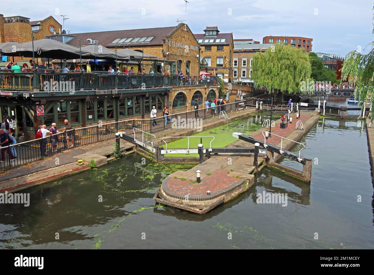 Le serrature, West Yard, Camden Lock Market, Camden Lock Place, Londra, INGHILTERRA, REGNO UNITO, NW1 8AF Foto Stock