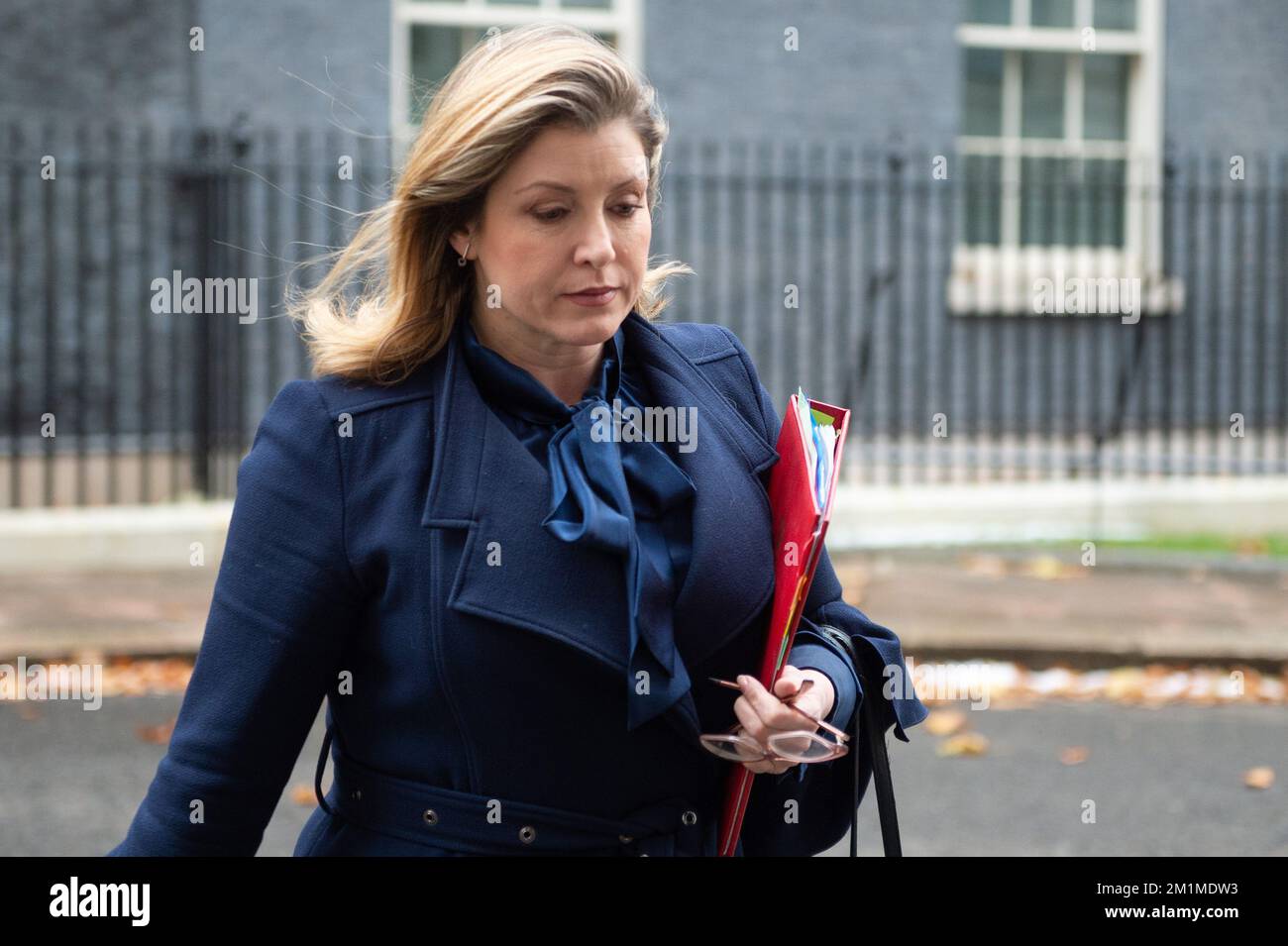Londra, Regno Unito. 13th Dec, 2022. Penny Mordaunt deputato, Signore Presidente del Consiglio e leader della Camera dei Comuni che lascia una riunione del gabinetto. Claire Doherty/Alamy Live News Foto Stock