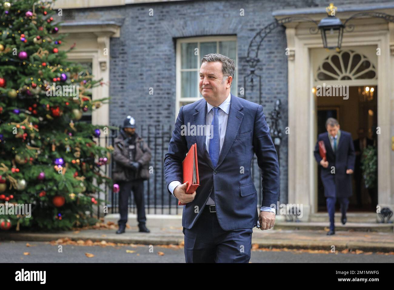 Londra, Regno Unito. 13th Dec, 2022. Mel Stride, deputato, Segretario di Stato per il lavoro e le pensioni. I ministri conservatori del governo Sunak partecipano alla riunione settimanale del gabinetto al 10 di Downing Street a Westminster. Credit: Imageplotter/Alamy Live News Foto Stock