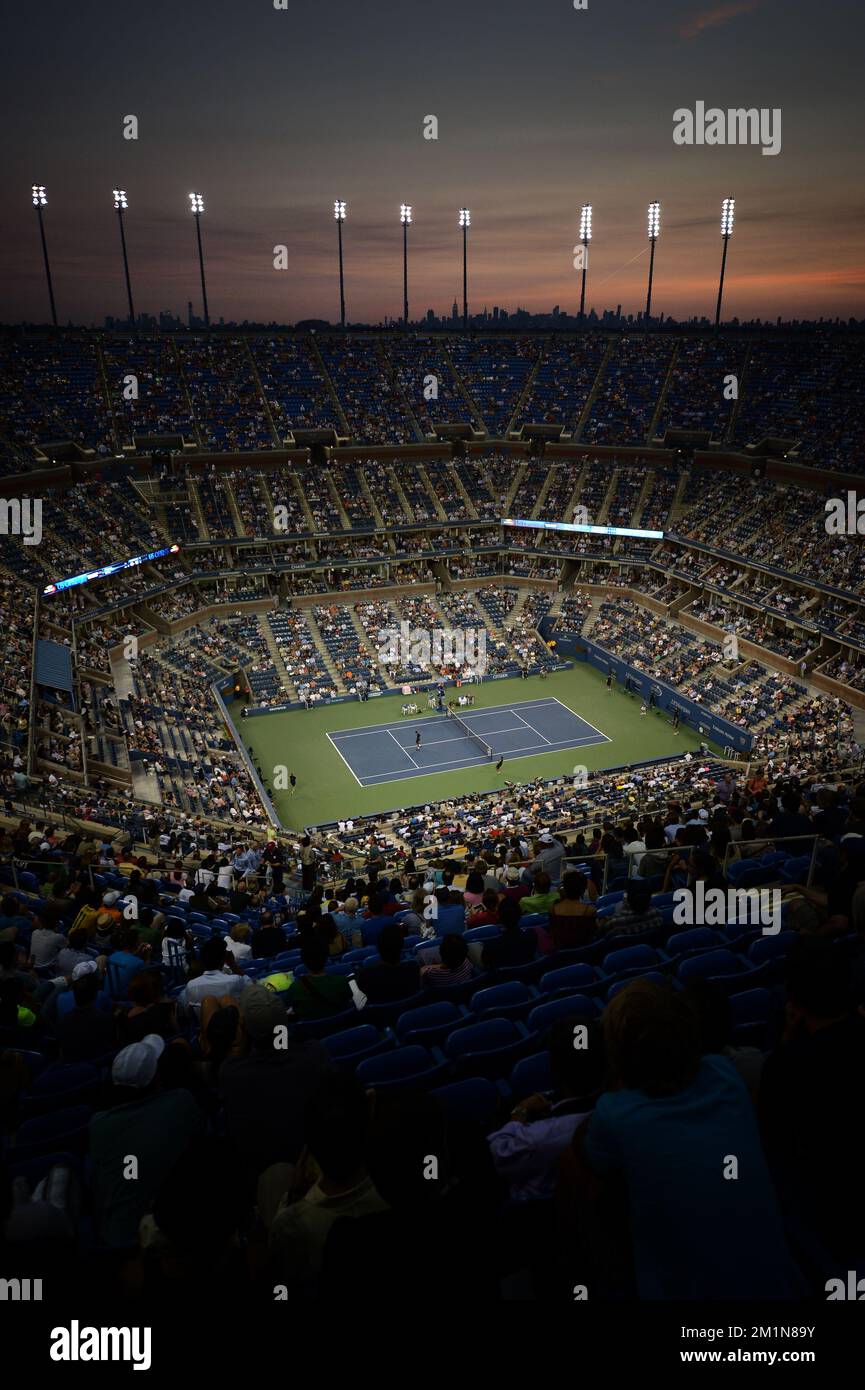 20120830 - NEW YORK, STATI UNITI: Mostra di illustrazioni e Arthur Ashe Stadium durante il torneo di tennis US Open Grand Slam, a Flushing Meadows, a New York City, USA, giovedì 30 agosto 2012. FOTO DI BELGA YORICK JANSENS Foto Stock